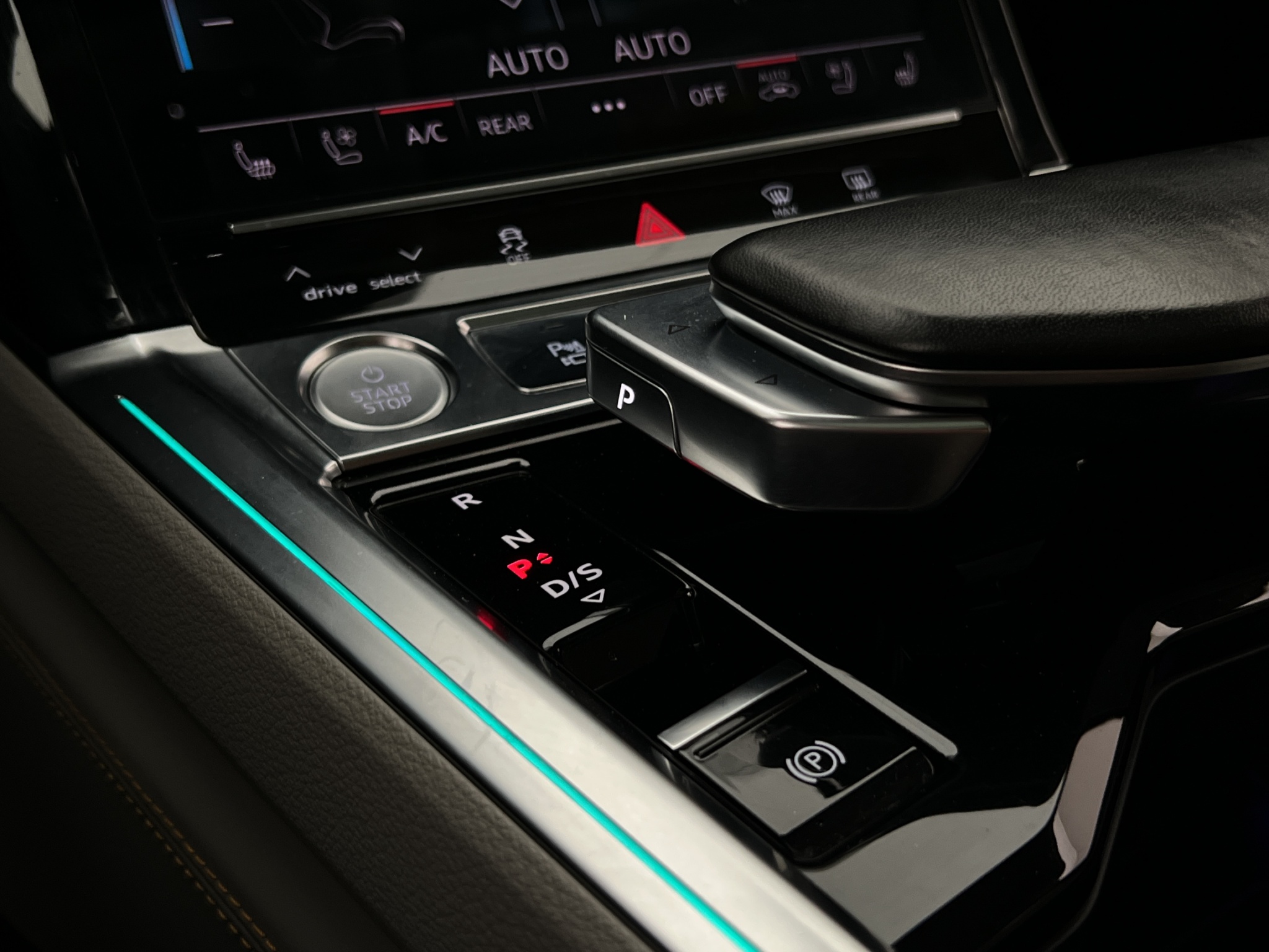 Audi e-tron 55 quattro, 408ps, 2019