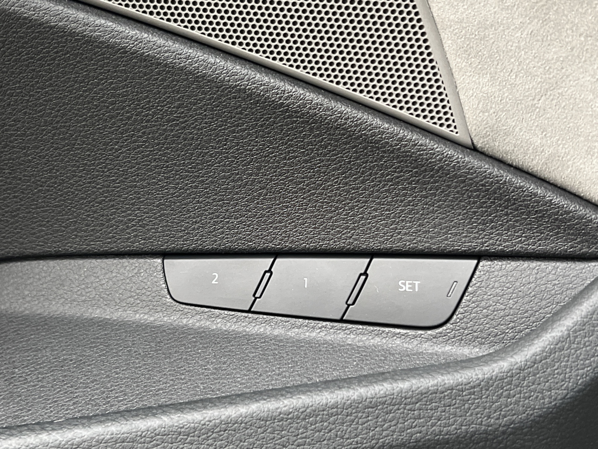Audi e-tron 55 quattro, 408ps, 2019