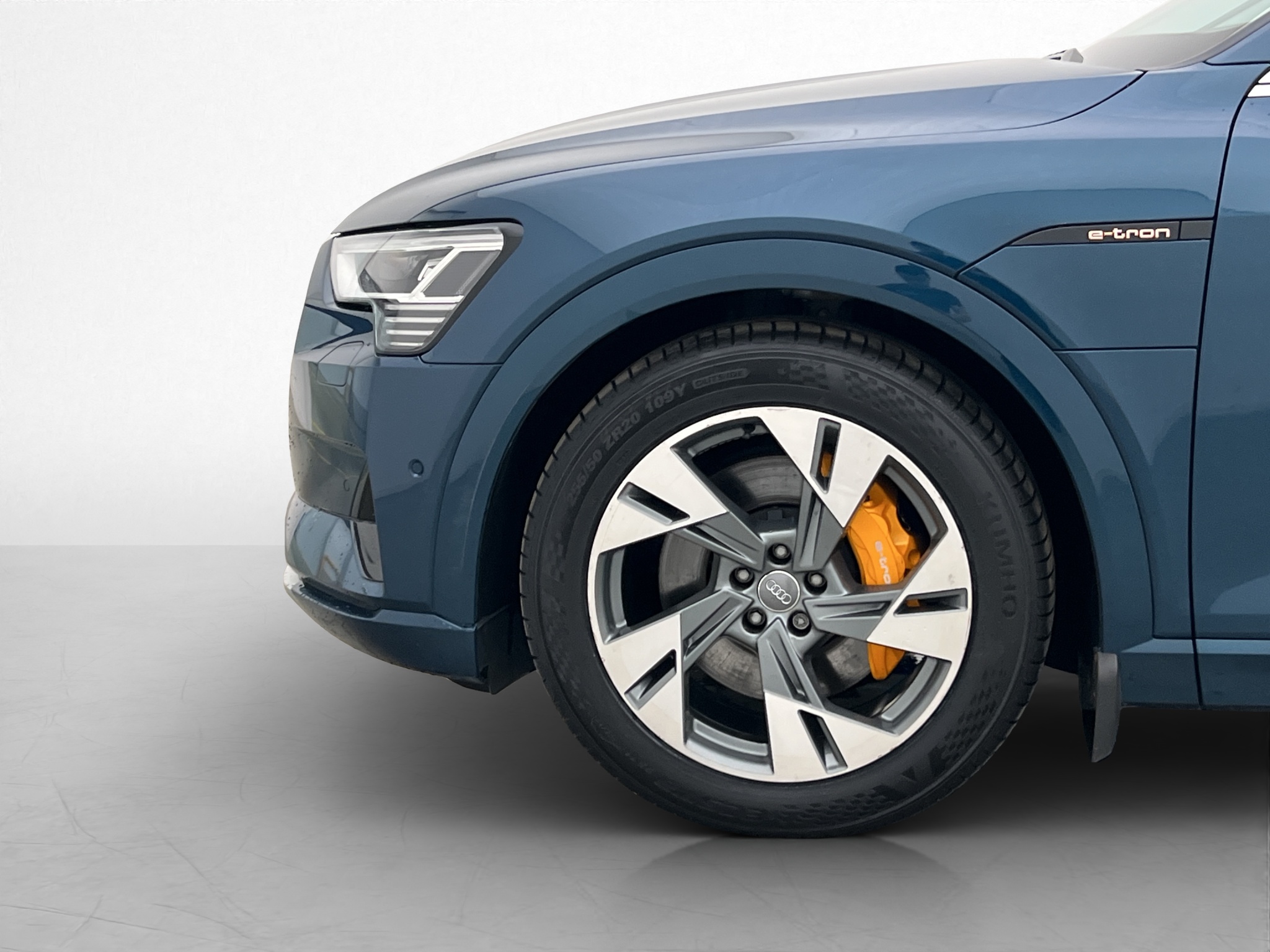 Audi e-tron 55 quattro, 408ps, 2019