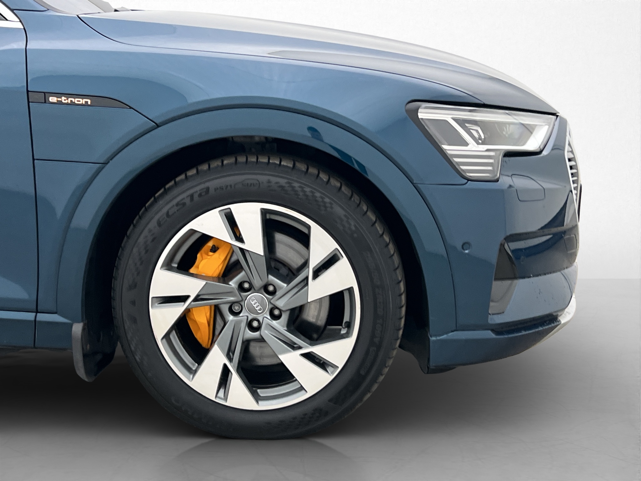 Audi e-tron 55 quattro, 408ps, 2019