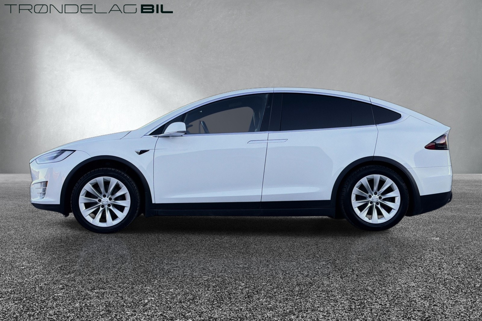 Tesla Model X Long Range, 423hp, 2019