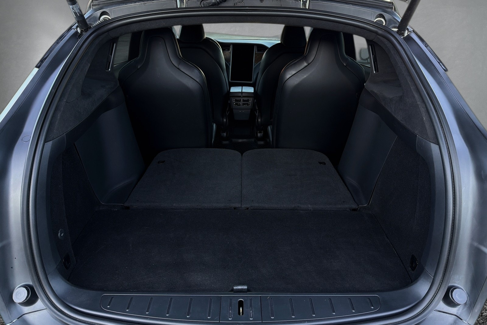 Tesla Model X Long Range, 423hp, 2019