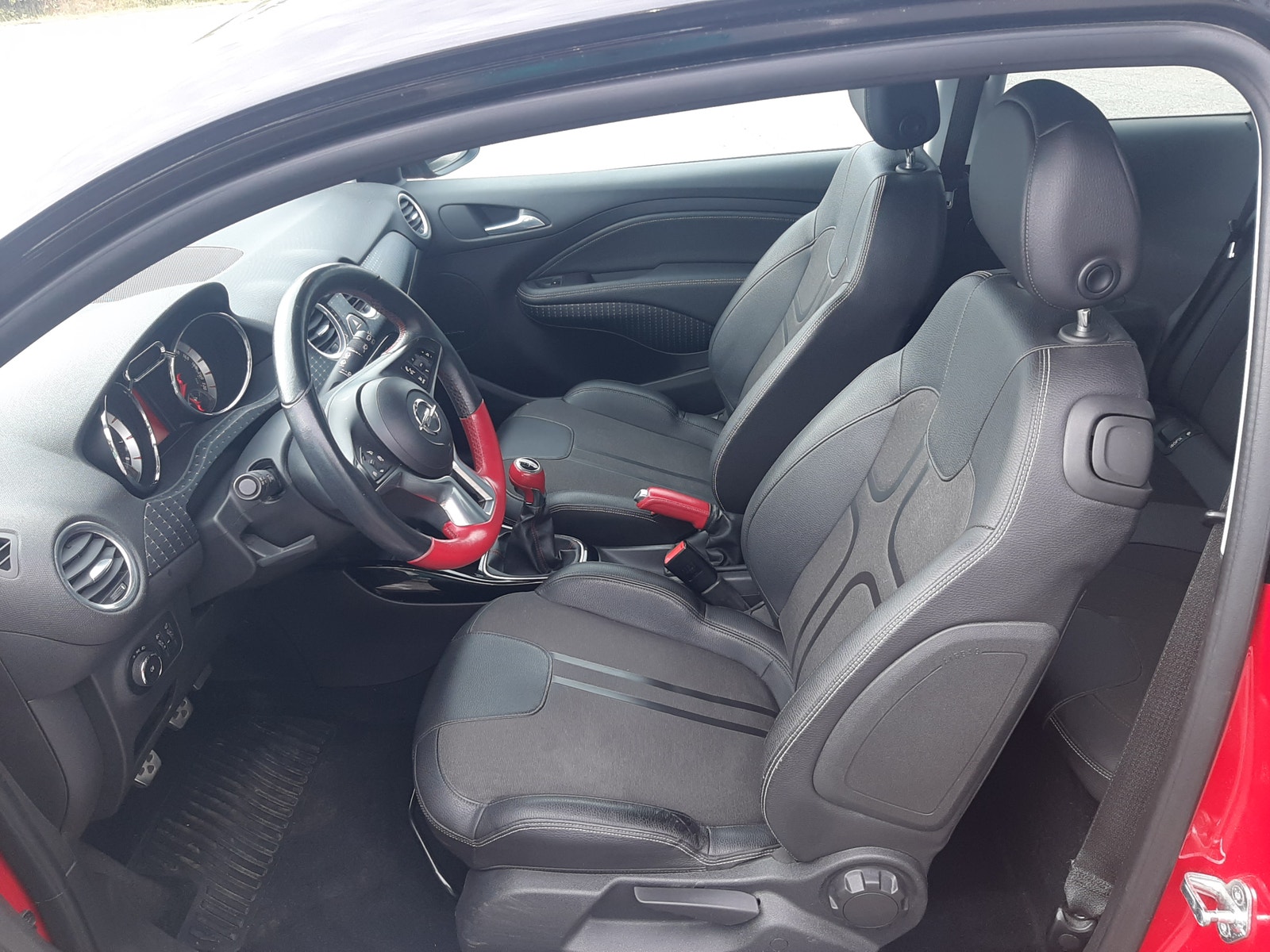 Opel Adam 1.4  Manual, 5-trins, 100ps, 2013