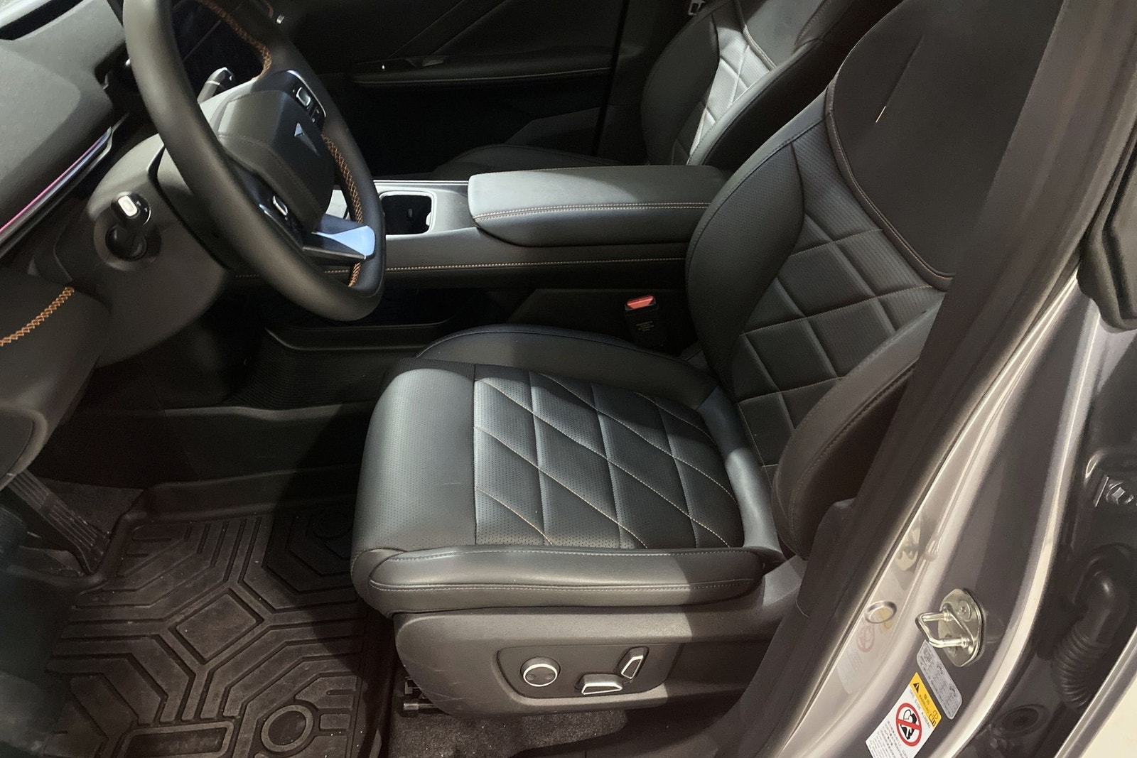 Deepal S05 68.8 kWh AWD, 435ps, 2026