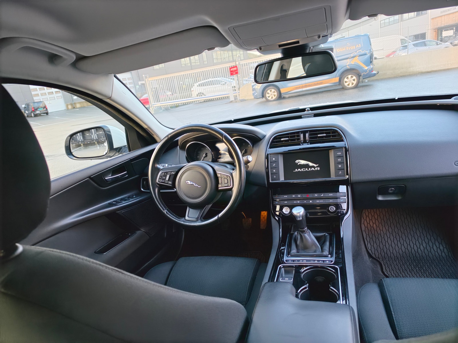 Jaguar XE E-Performance Manual, 6-trins, 163ps, 2016