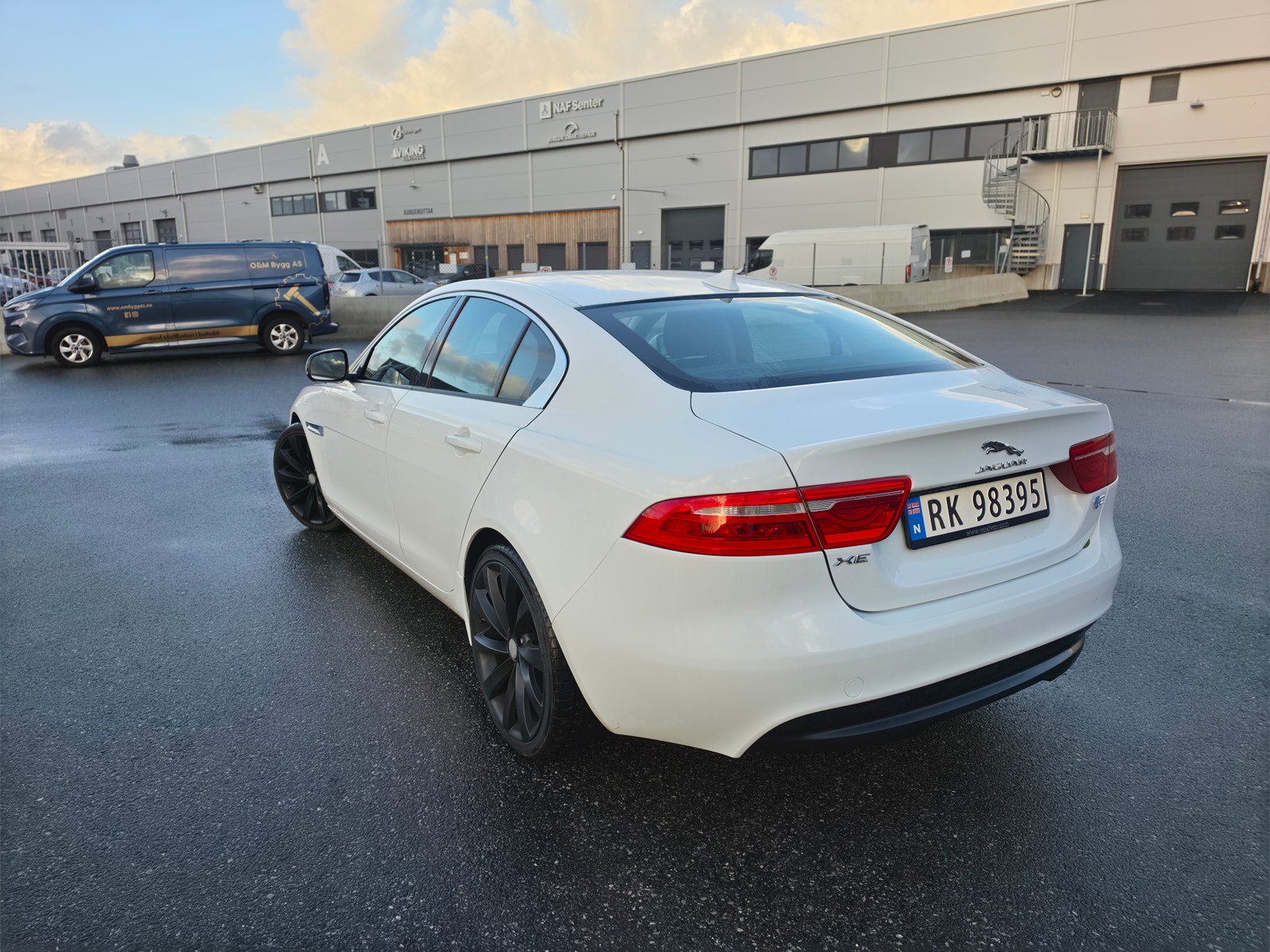 Jaguar XE E-Performance Manual, 6-trins, 163ps, 2016