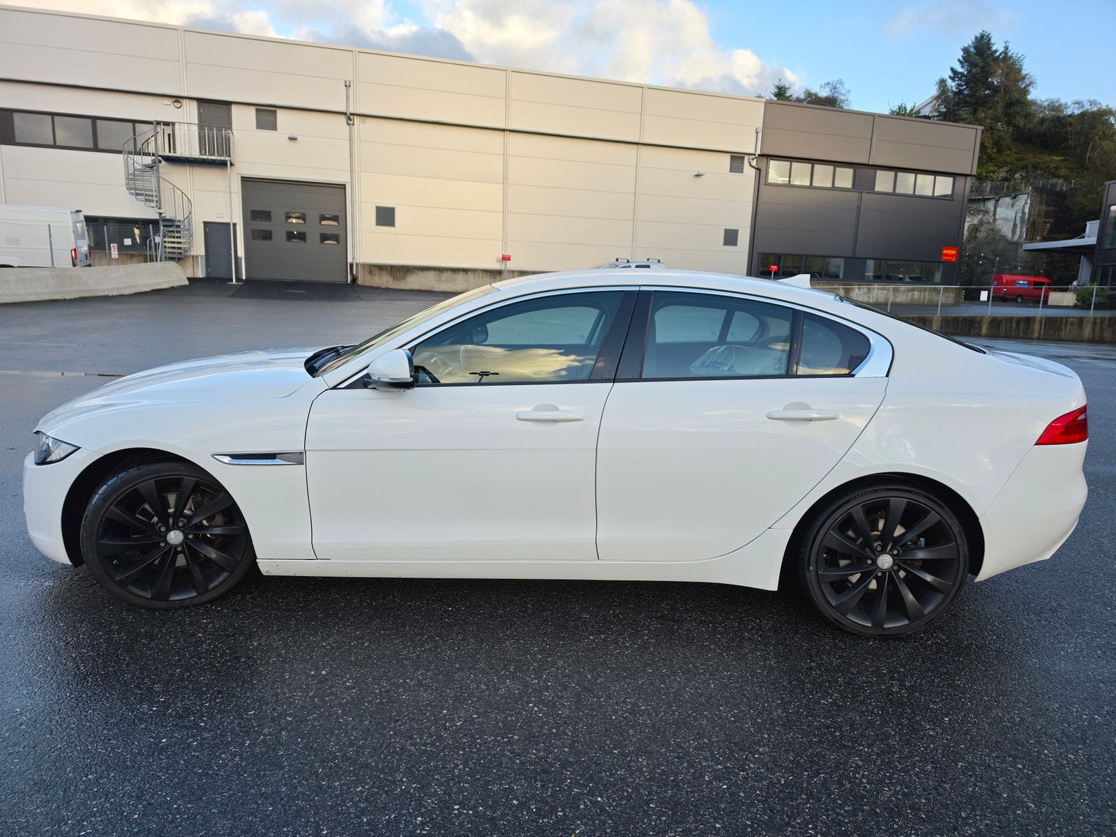 Jaguar XE E-Performance Manual, 6-trins, 163ps, 2016