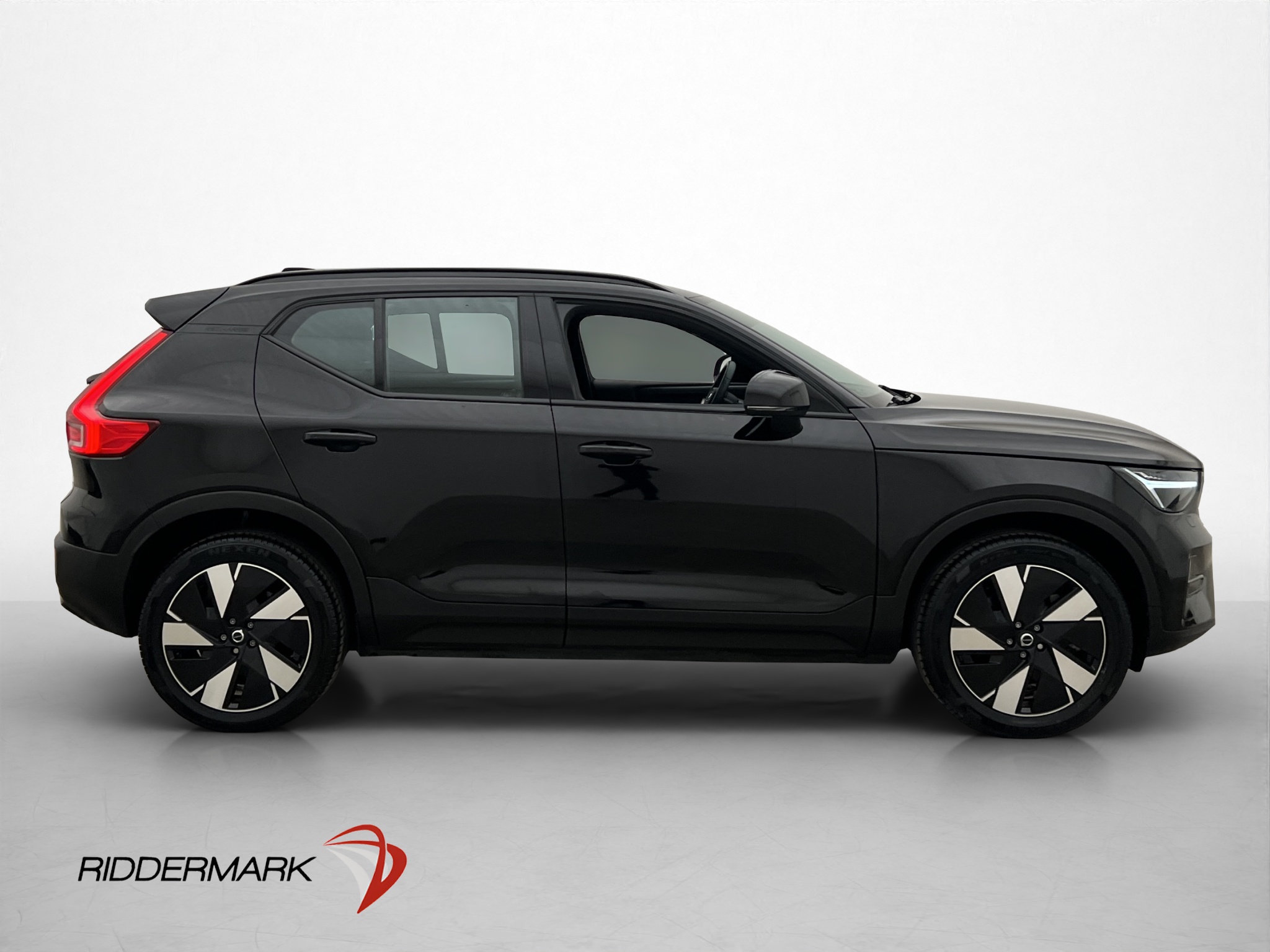 Volvo XC40 Recharge Extended Range, 252ps, 2024