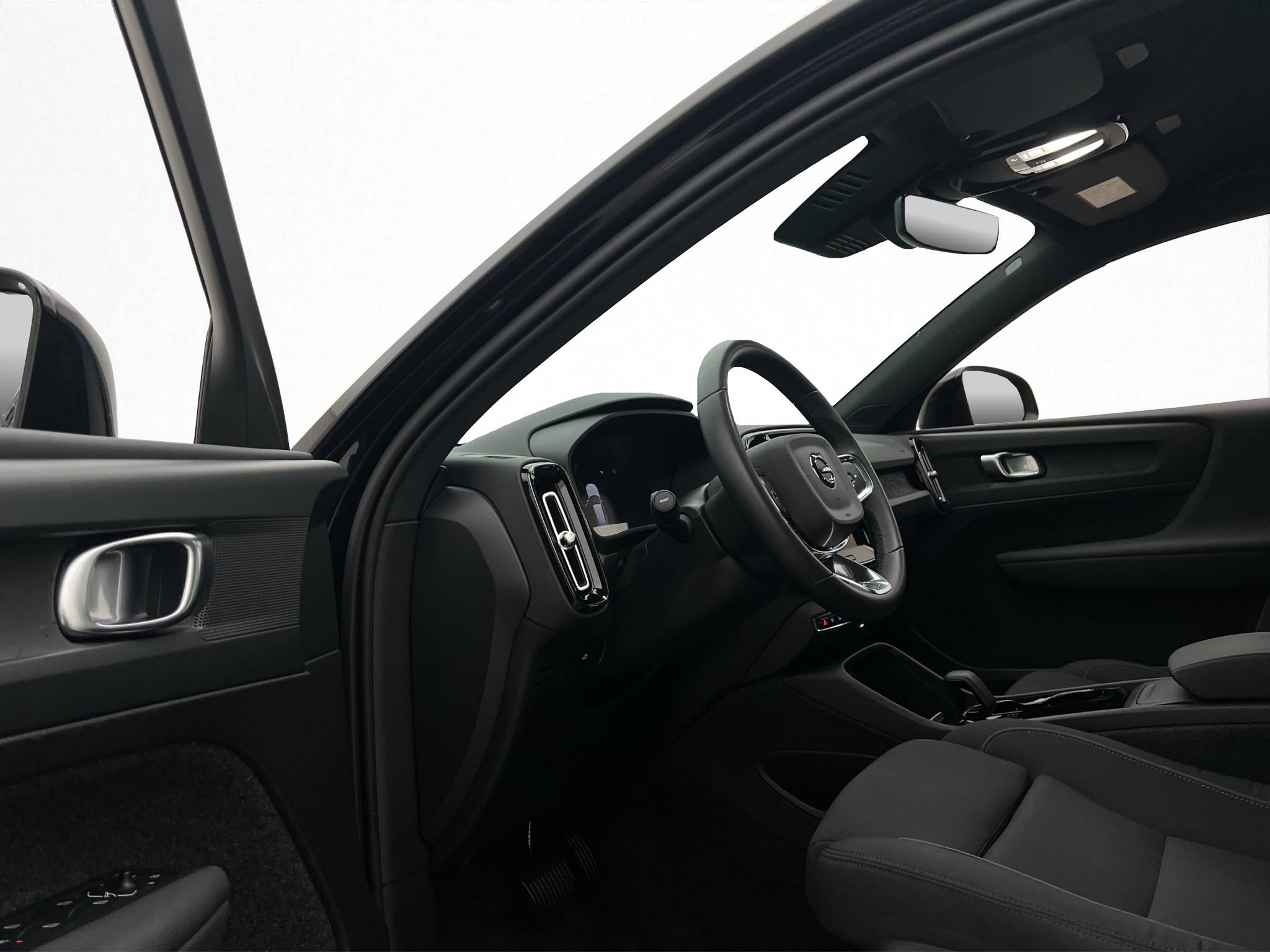 Volvo XC40 Recharge Extended Range, 252ps, 2024