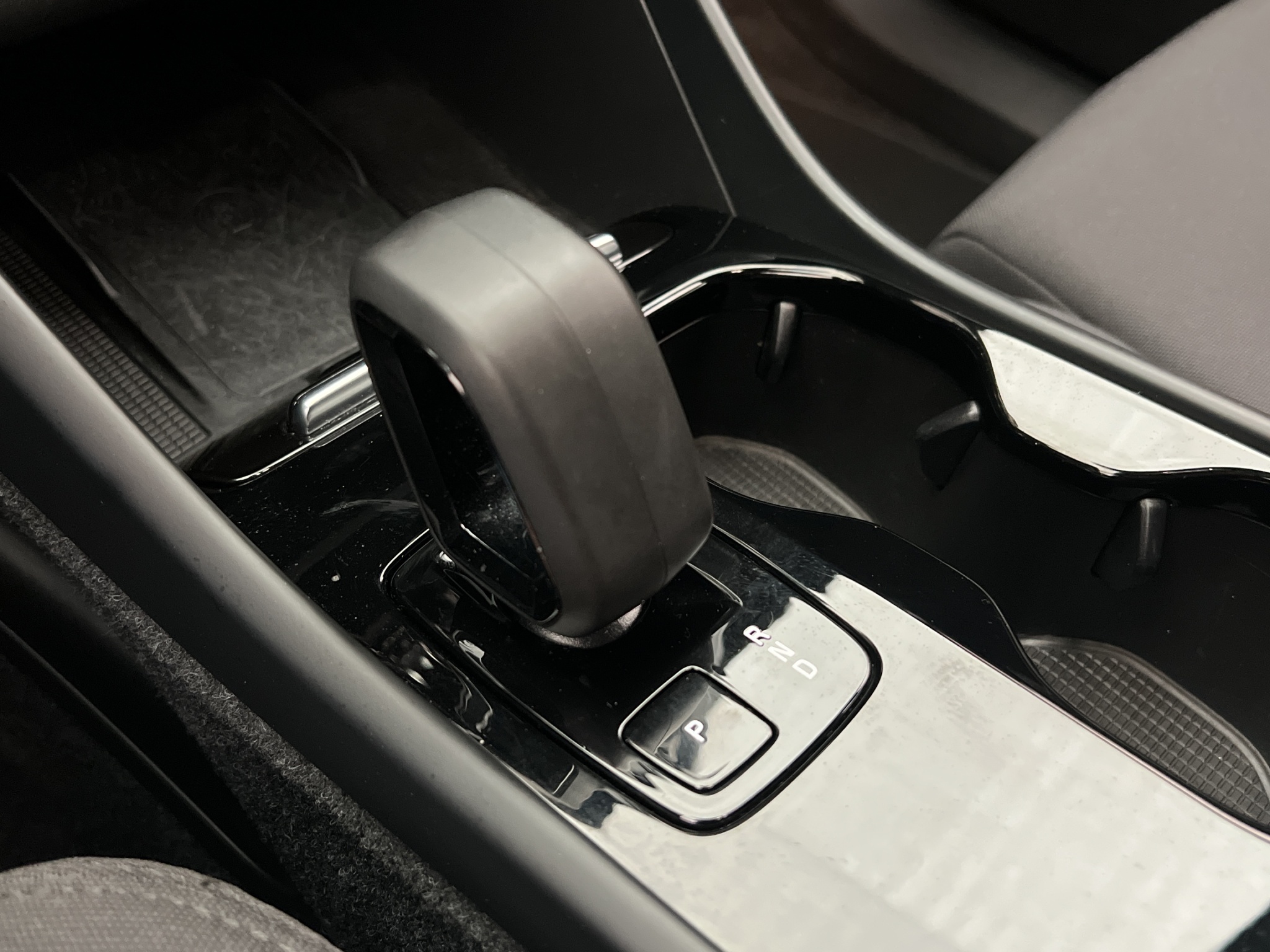 Volvo XC40 Recharge Extended Range, 252ps, 2024