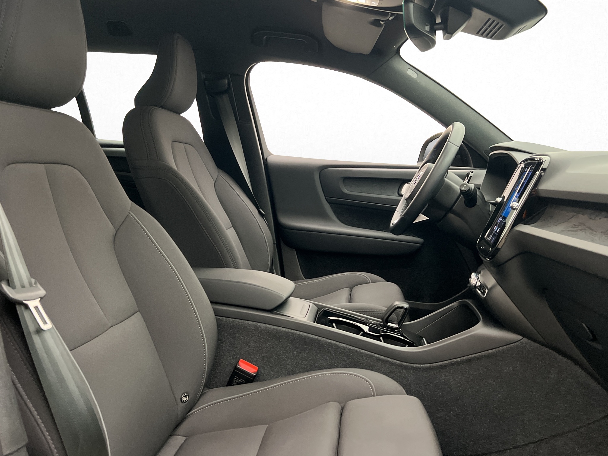 Volvo XC40 Recharge Extended Range, 252ps, 2024