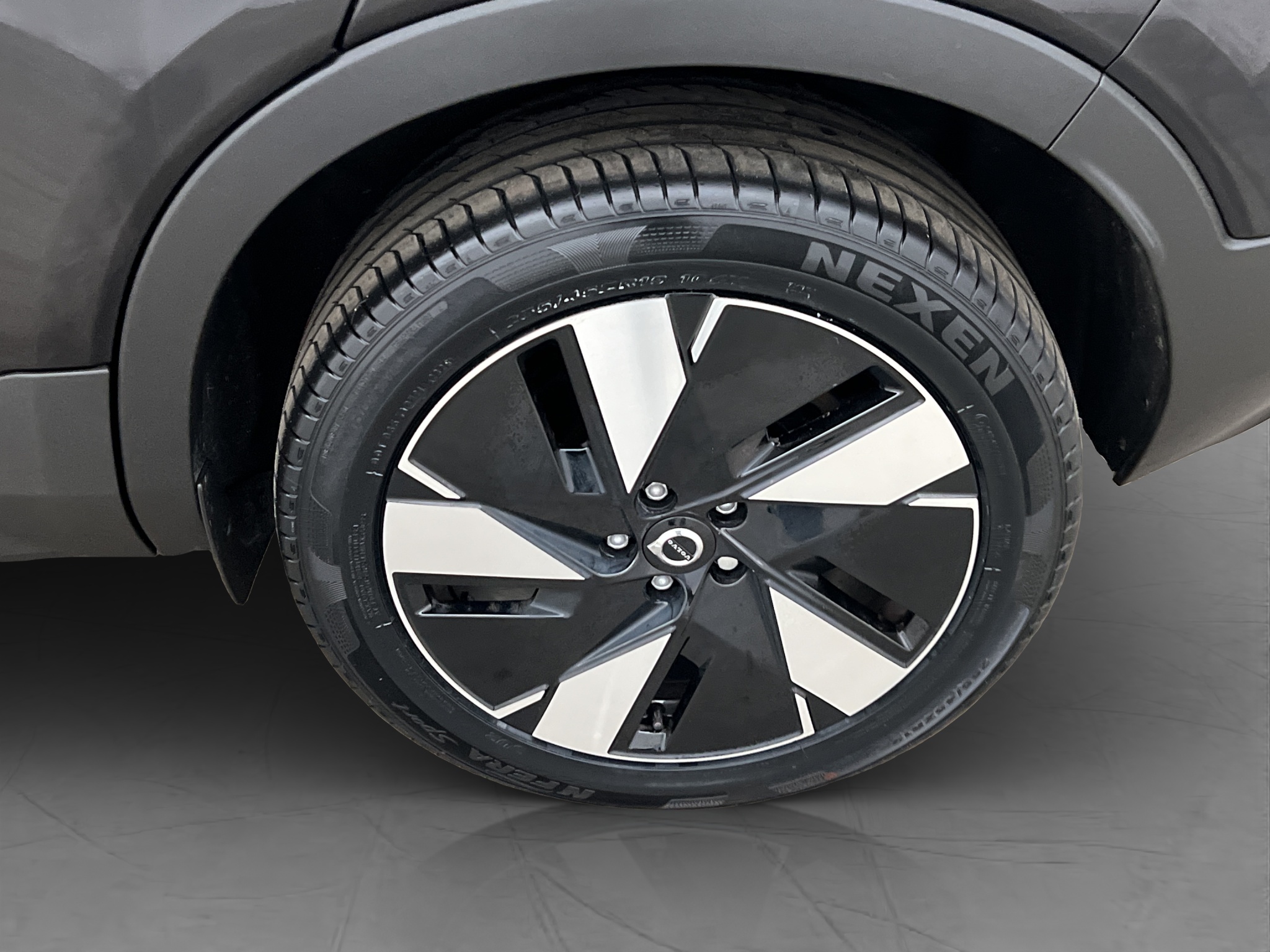 Volvo XC40 Recharge Extended Range, 252ps, 2024