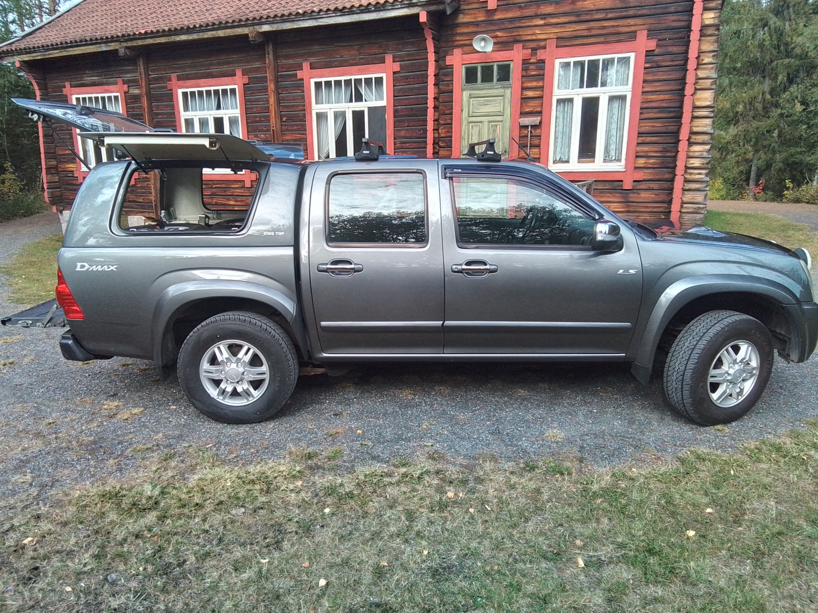 Isuzu D-Max Single Cab 3.0 4WD Automatic, 163hp, 2011