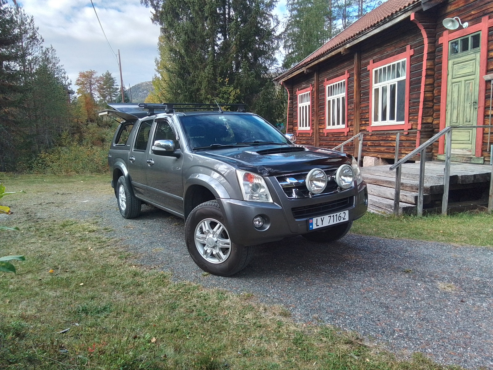 Isuzu D-Max Single Cab 3.0 4WD Automatic, 163hp, 2011