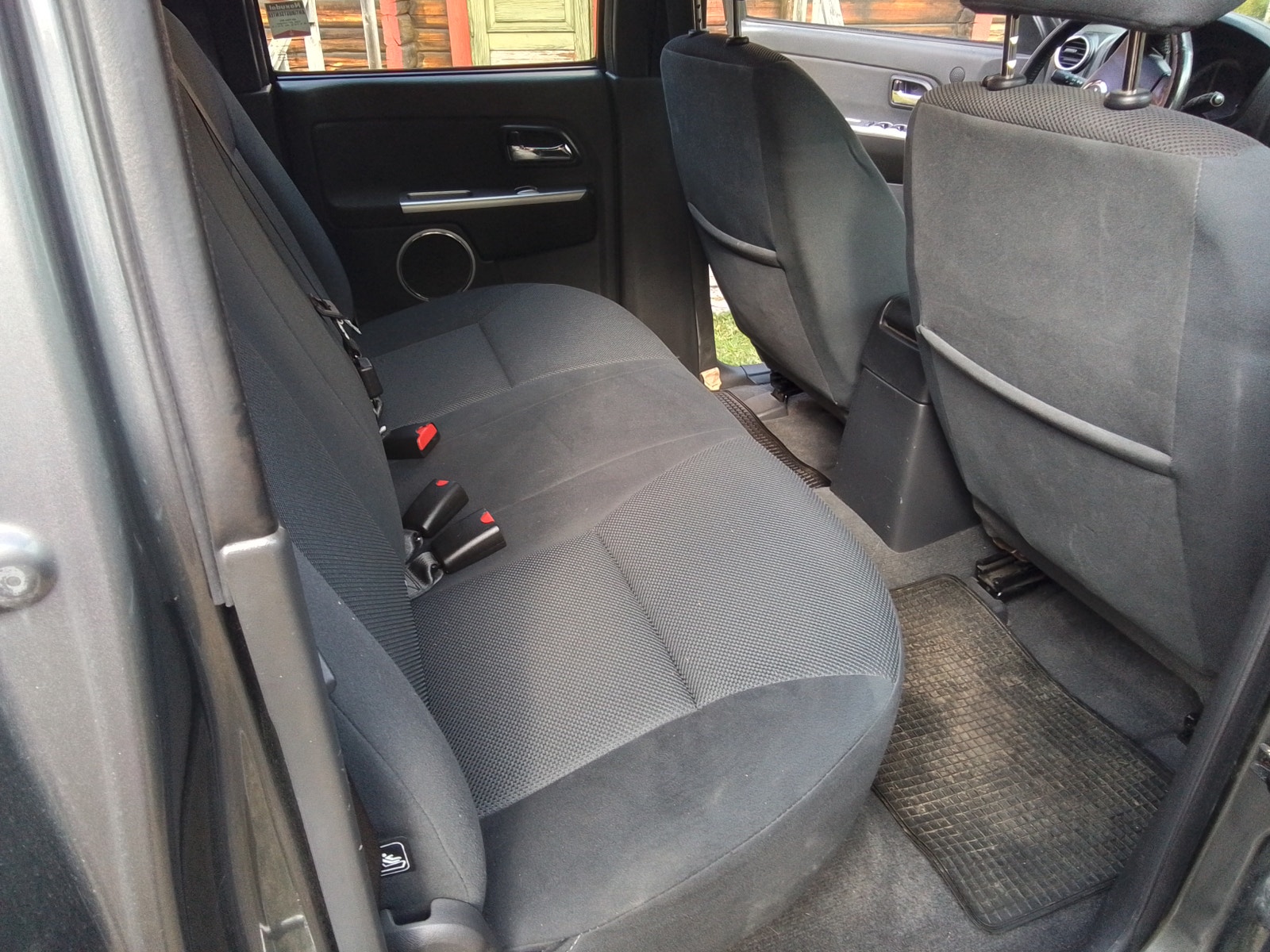 Isuzu D-Max Single Cab 3.0 4WD Automatic, 163hp, 2011