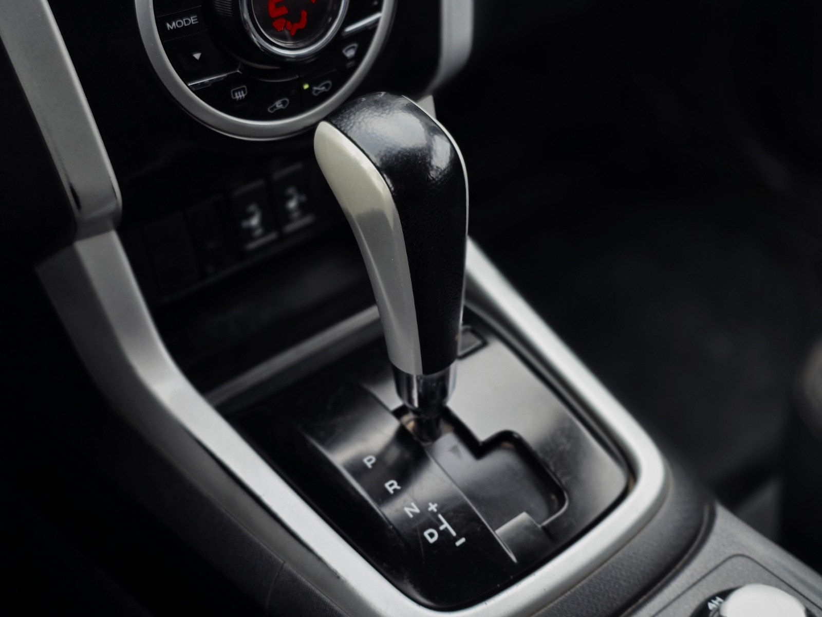 Isuzu D-Max Crew Cab 1.9 4WD Automatic, 163hp, 2018
