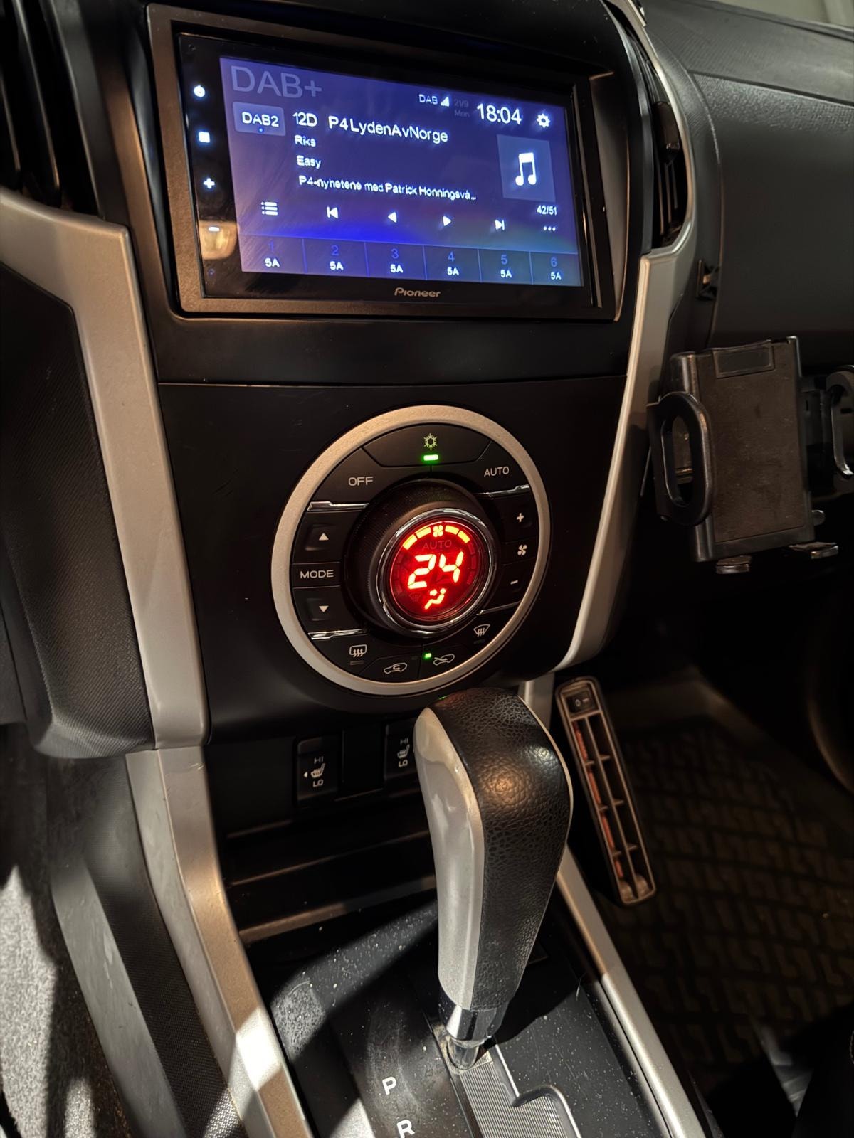 Isuzu D-Max Crew Cab 2.5 4WD Automatic, 5-trins, 163ps, 2014