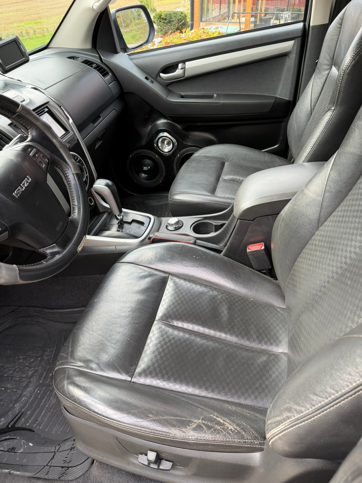 Isuzu D-Max Crew Cab 2.5 4WD Automatic, 5-trins, 163ps, 2014