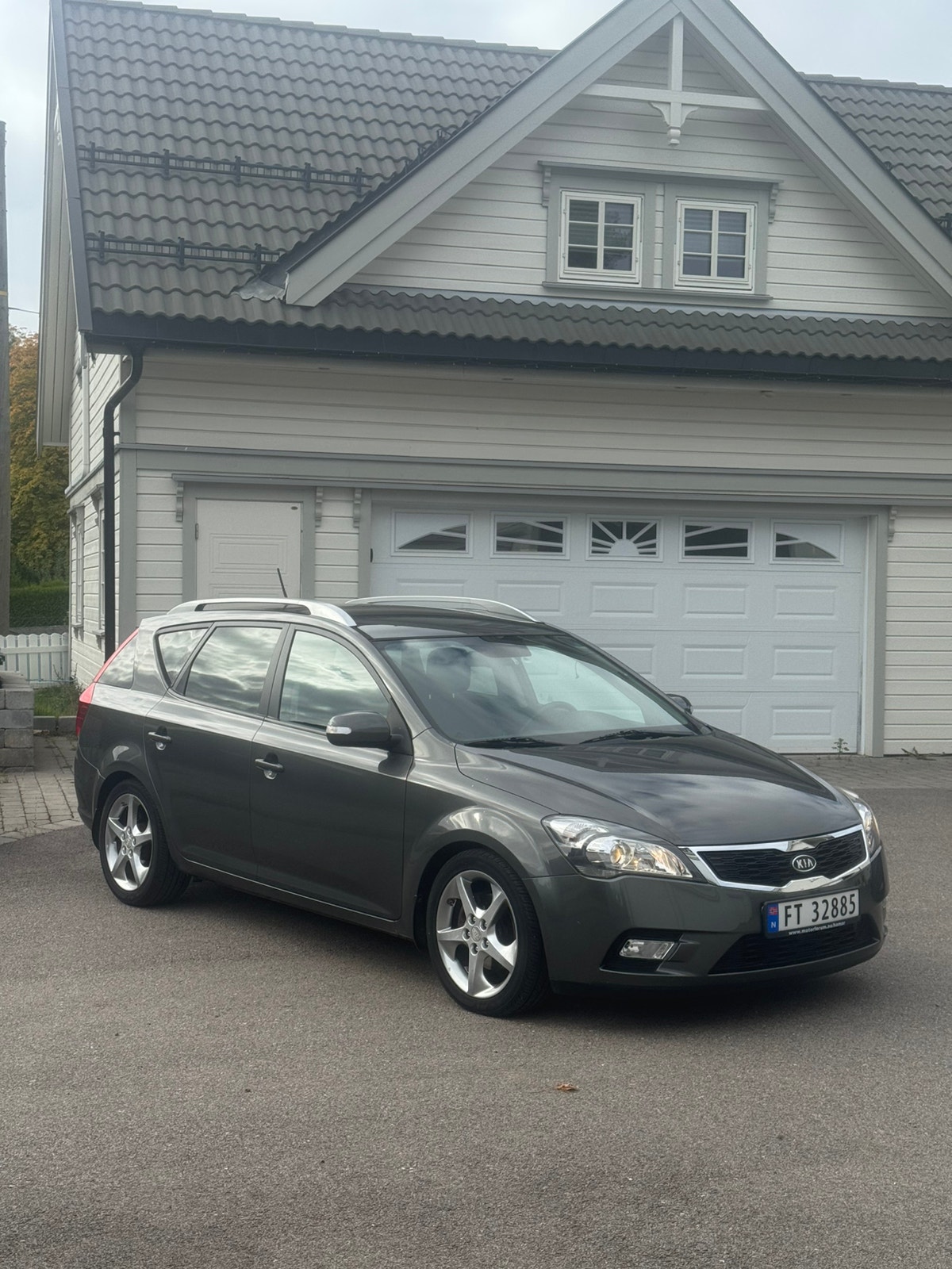 Kia cee'd_sw 1.6 CRDi Automatic, 4-trins, 115ps, 2010