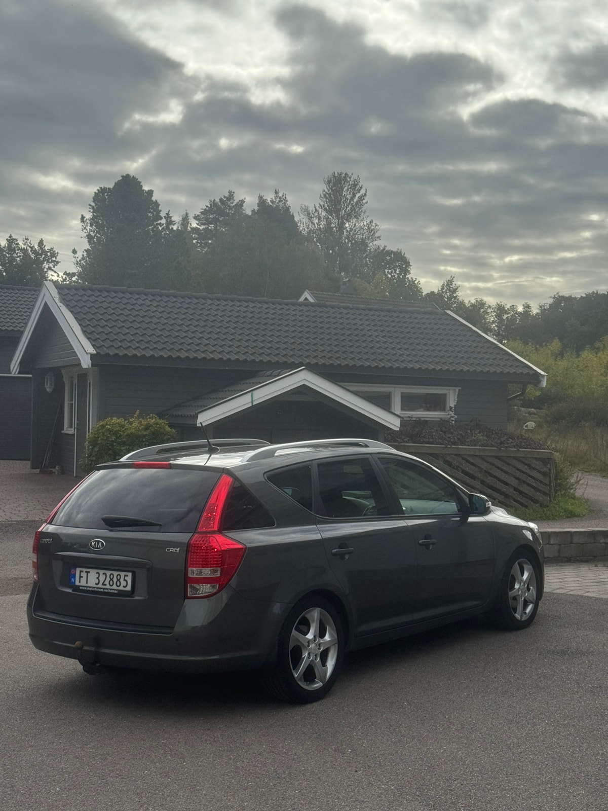 Kia cee'd_sw 1.6 CRDi Automatic, 4-trins, 115ps, 2010