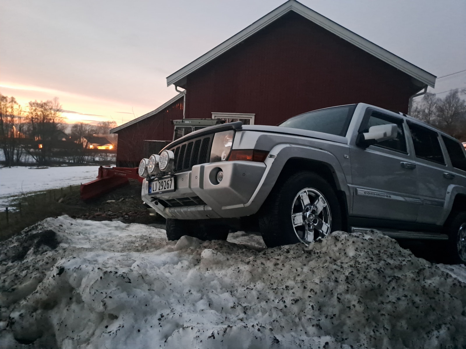 Jeep Commander 3.0 V6 CRD 4WD Automatisk, 5-trinn, 218hk, 2007