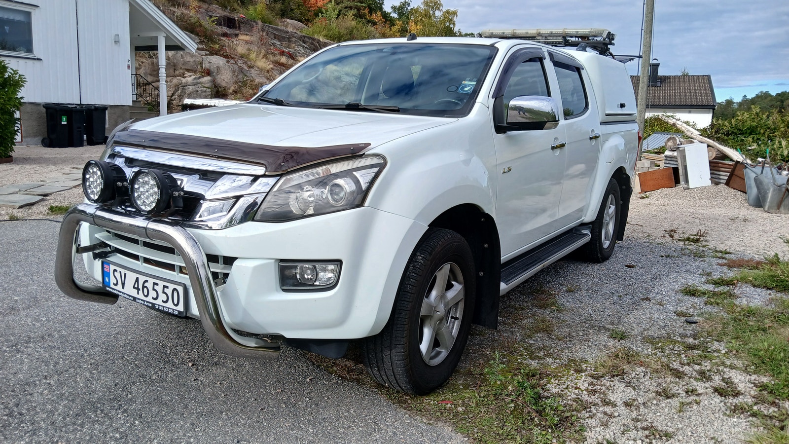 Isuzu D-Max Crew Cab 2.5 4WD Automatic, 5-trins, 163ps, 2013