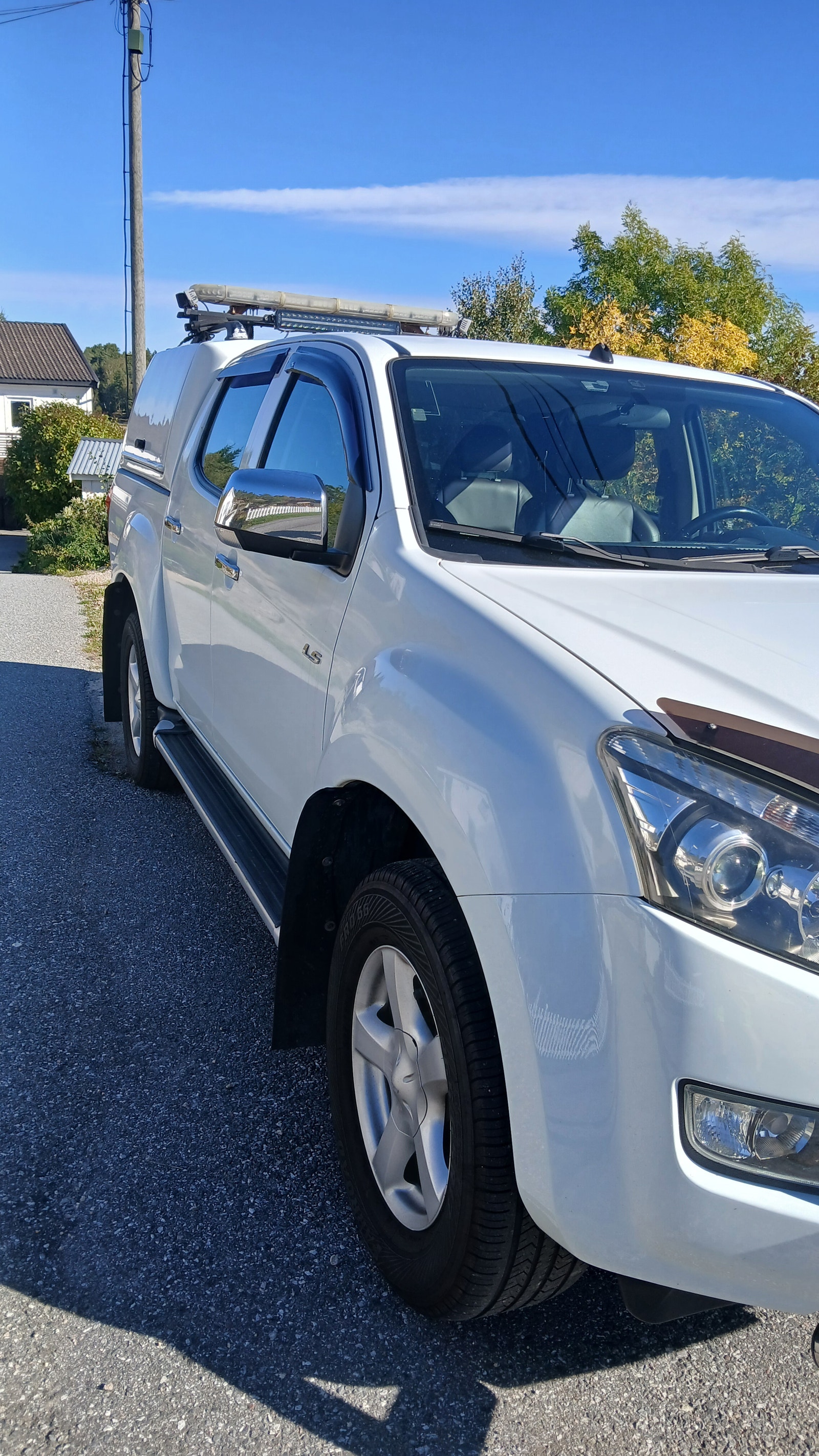 Isuzu D-Max Crew Cab 2.5 4WD Automatic, 5-trins, 163ps, 2013