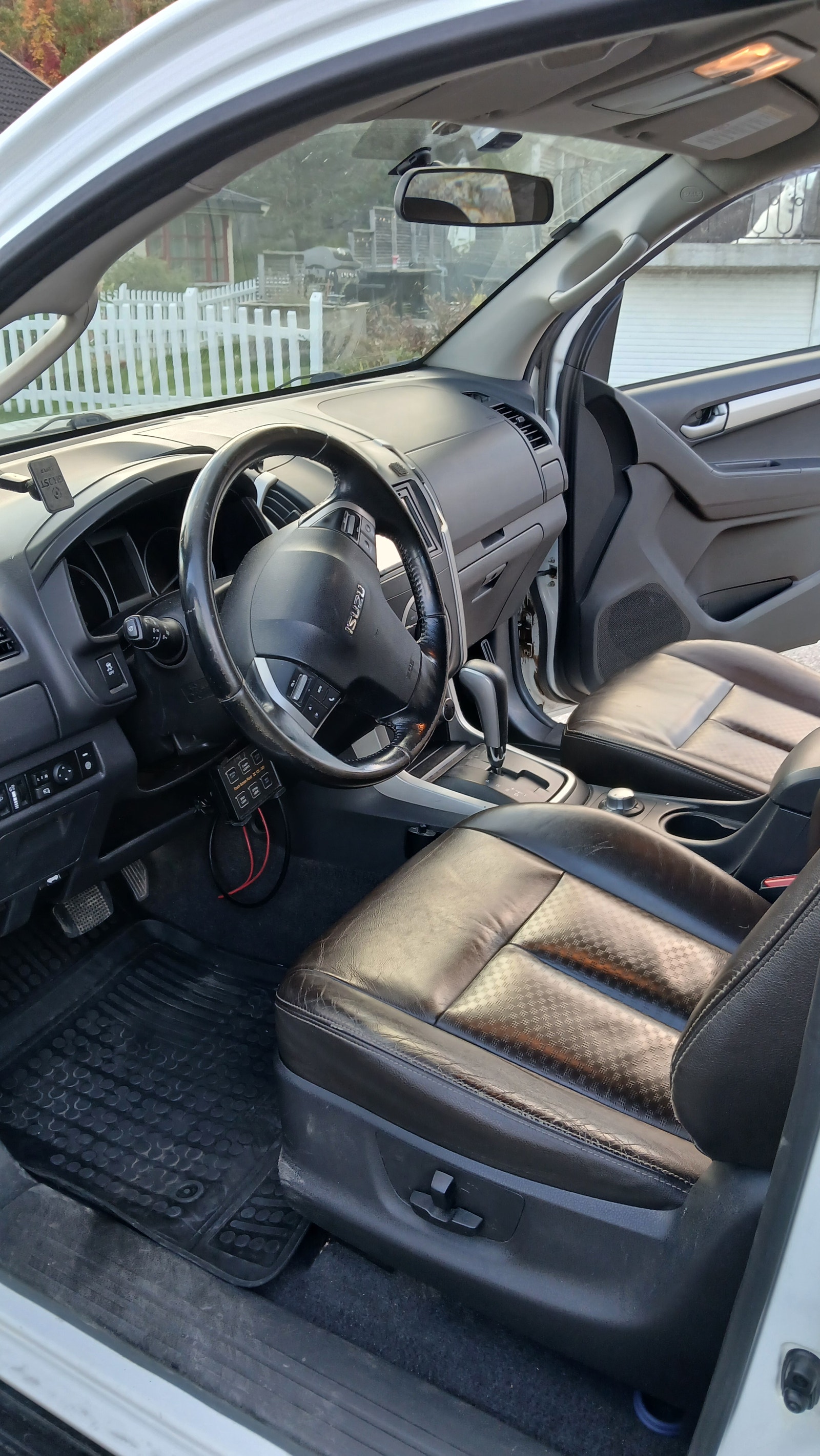 Isuzu D-Max Crew Cab 2.5 4WD Automatic, 5-trins, 163ps, 2013