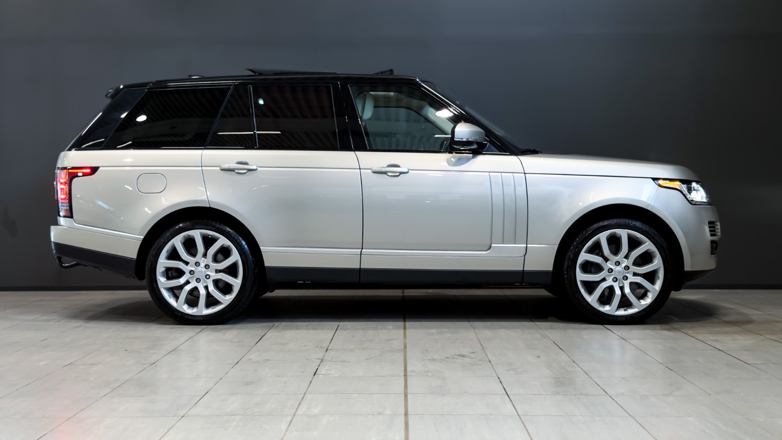 Land Rover Range Rover 4.4 SDV8 4WD Automatisk, 8-trinn, 340hk, 2017