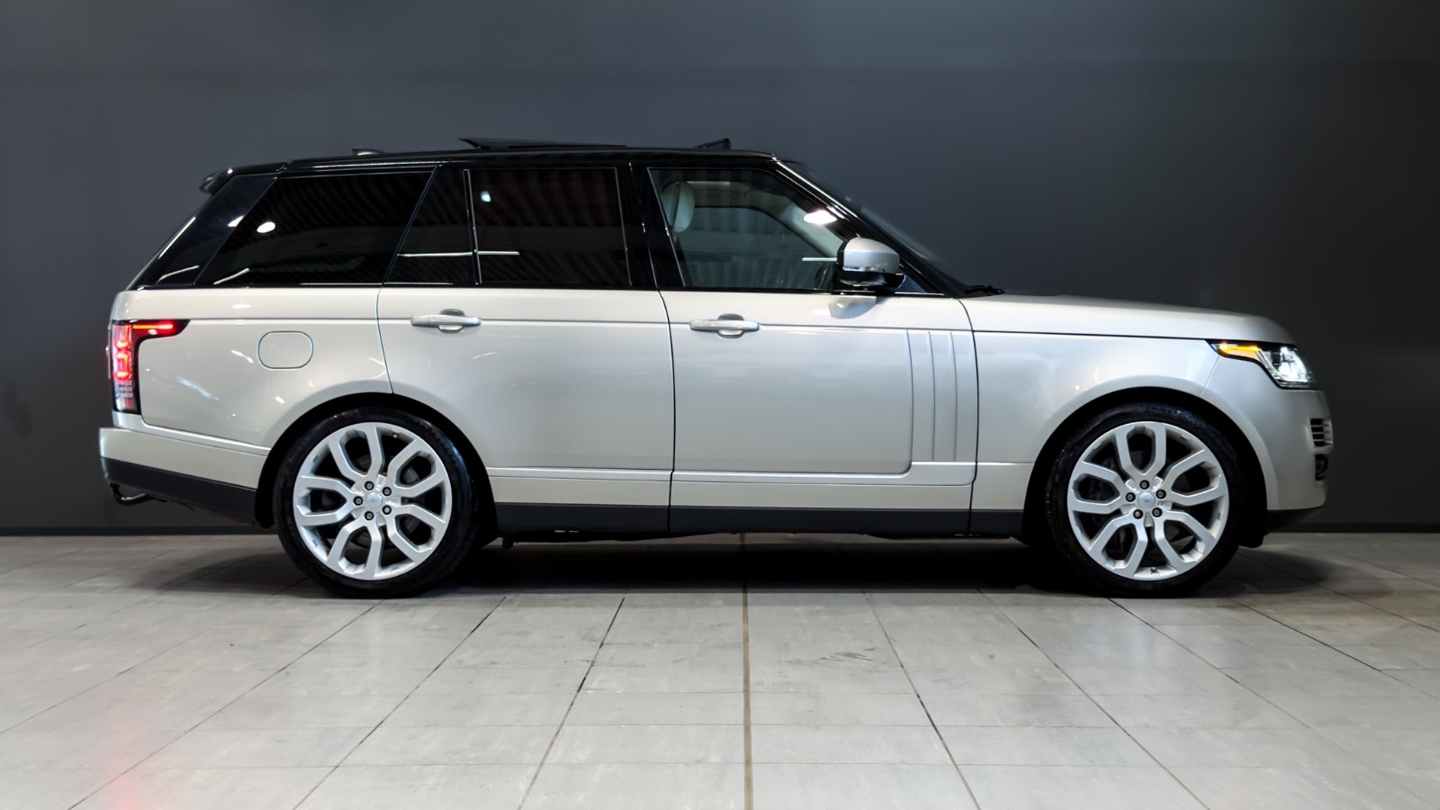 Land Rover Range Rover 4.4 SDV8 4WD Automatisk, 8-trinn, 340hk, 2017