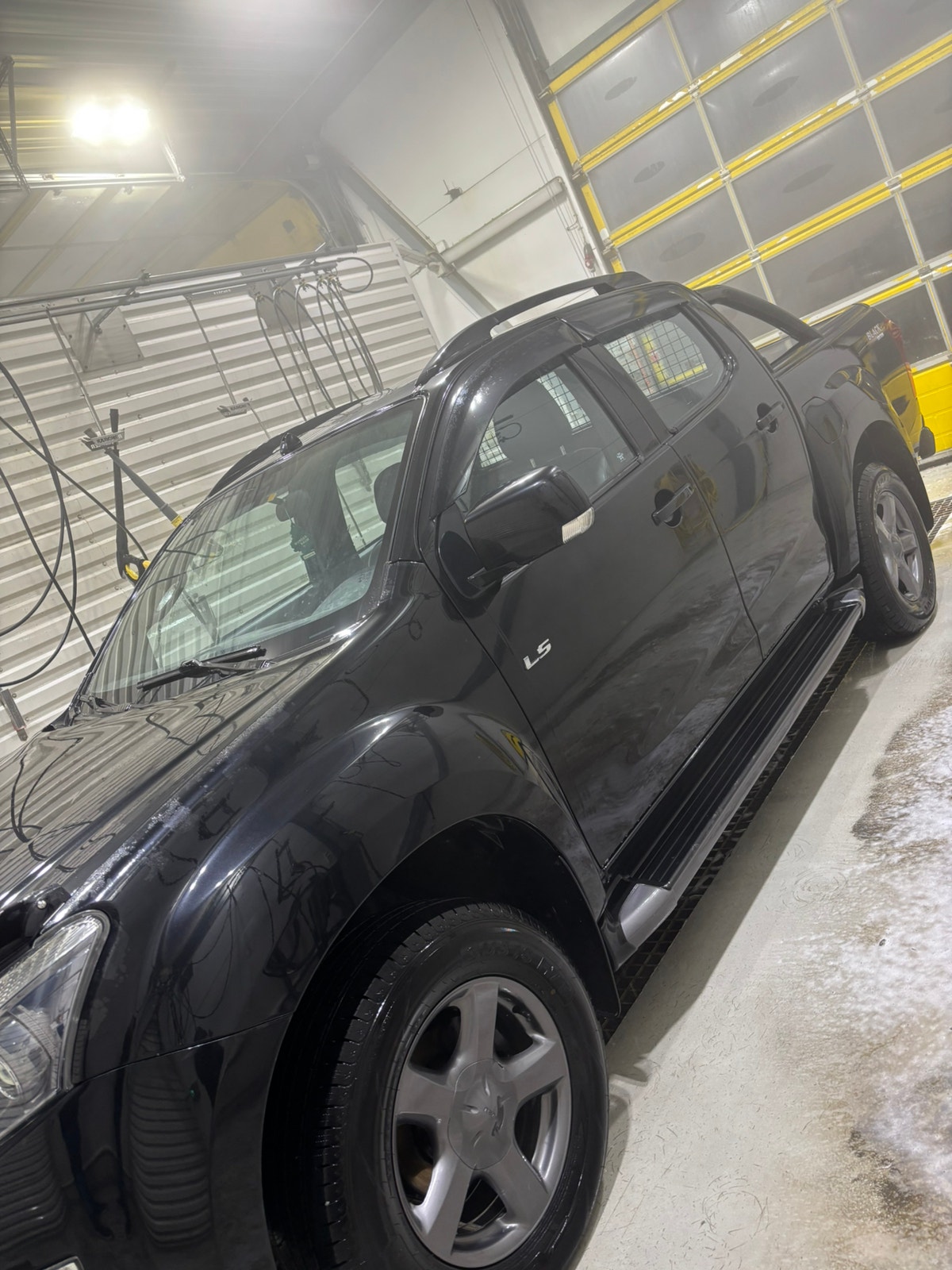 Isuzu D-Max Single Cab 2.5 4WD Automatic, 5-trins, 163ps, 2016