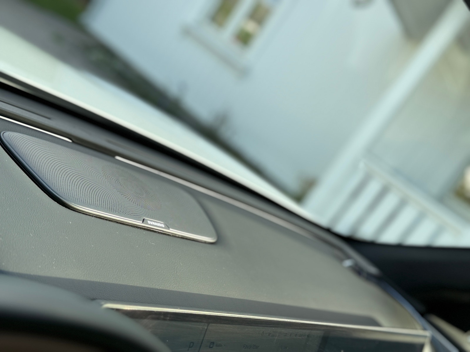 XPENG G9 Performance, 575ps, 2025