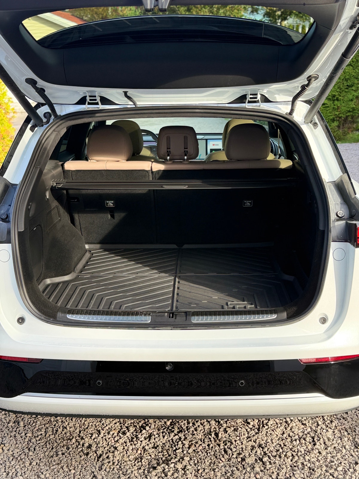 XPENG G9 Performance, 575ps, 2025