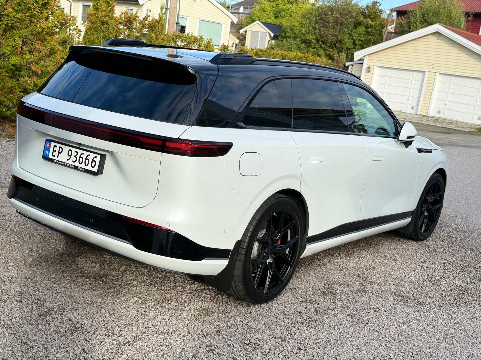 XPENG G9 Performance, 575ps, 2025