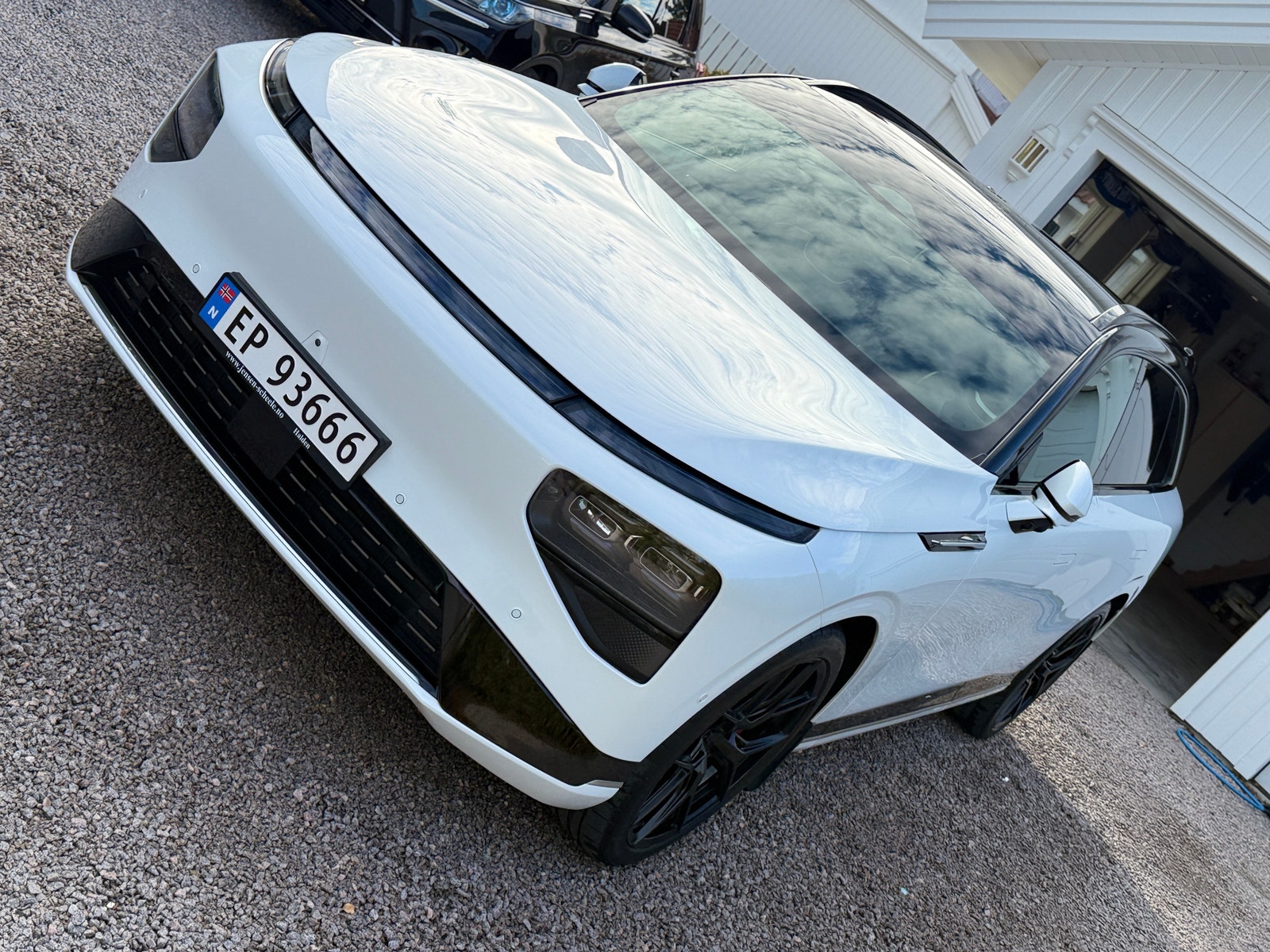 XPENG G9 Performance, 575ps, 2025