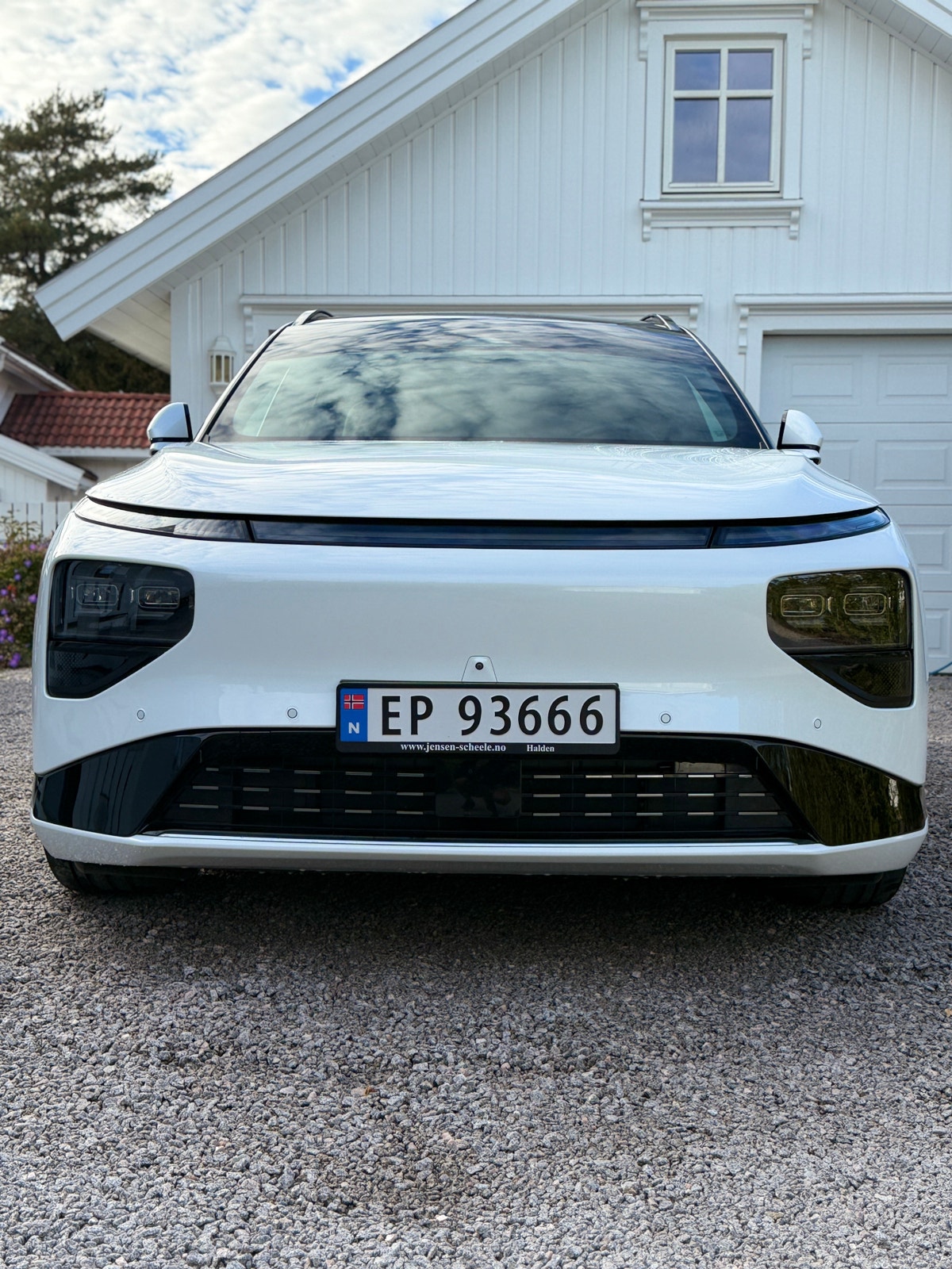 XPENG G9 Performance, 575ps, 2025