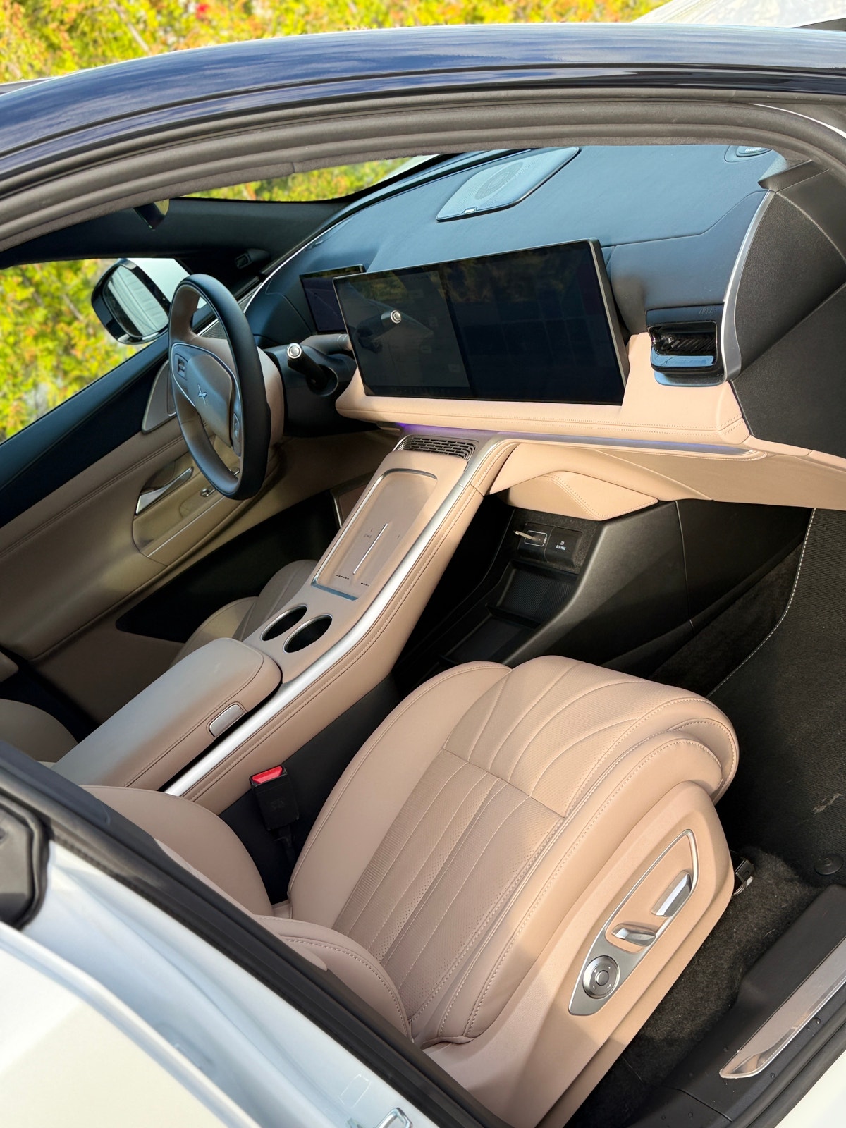 XPENG G9 Performance, 575ps, 2025