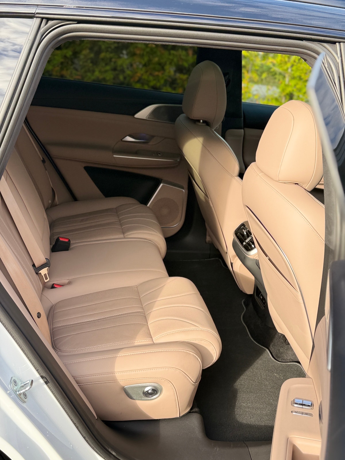 XPENG G9 Performance, 575ps, 2025