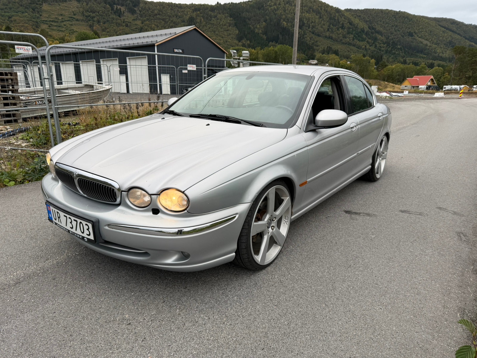 Jaguar X-Type 2.5 V6 4x4 Automatic, 196hp, 2001