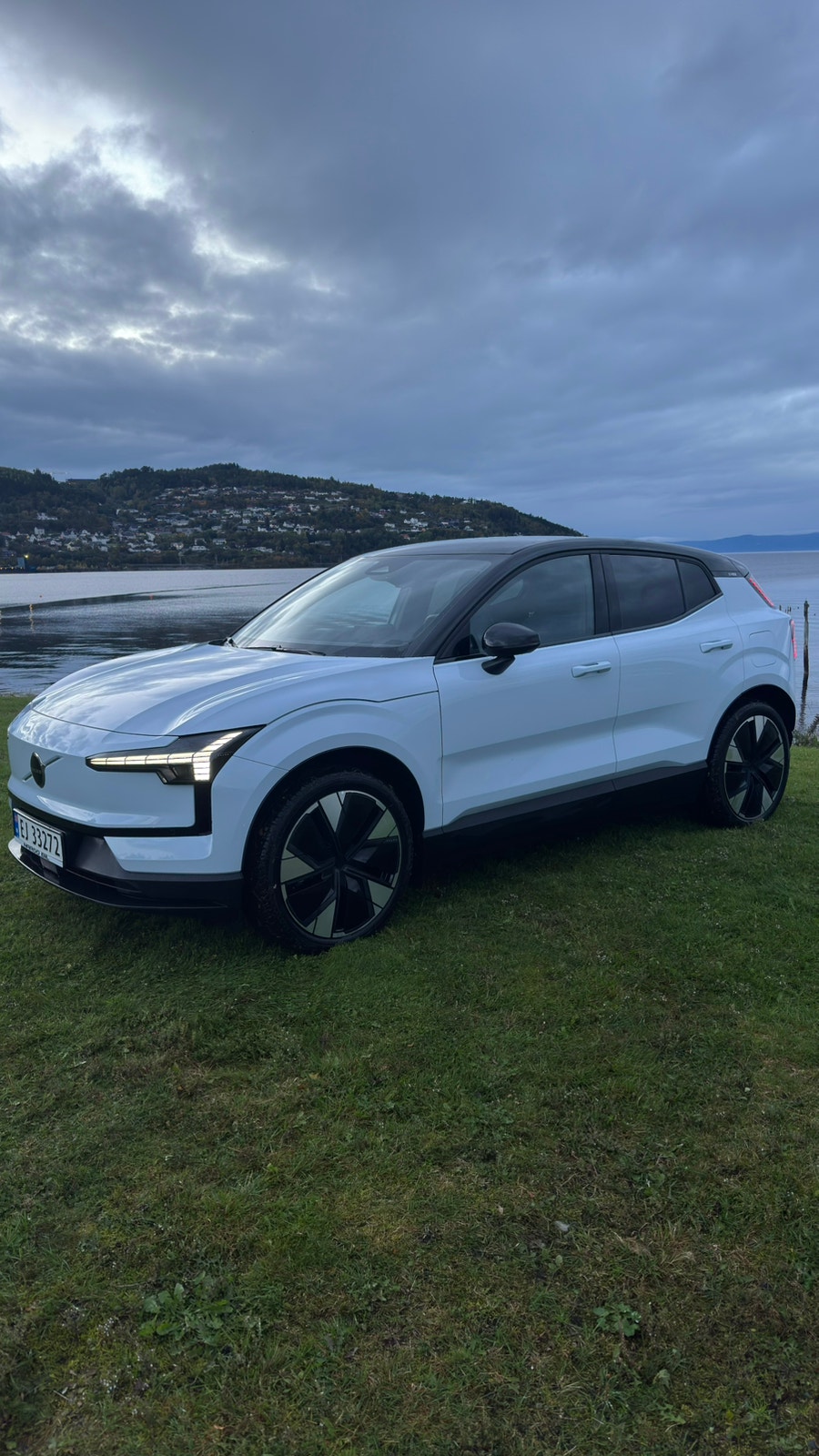 Volvo EX30 Single Motor Extended Range, 272hp, 2025