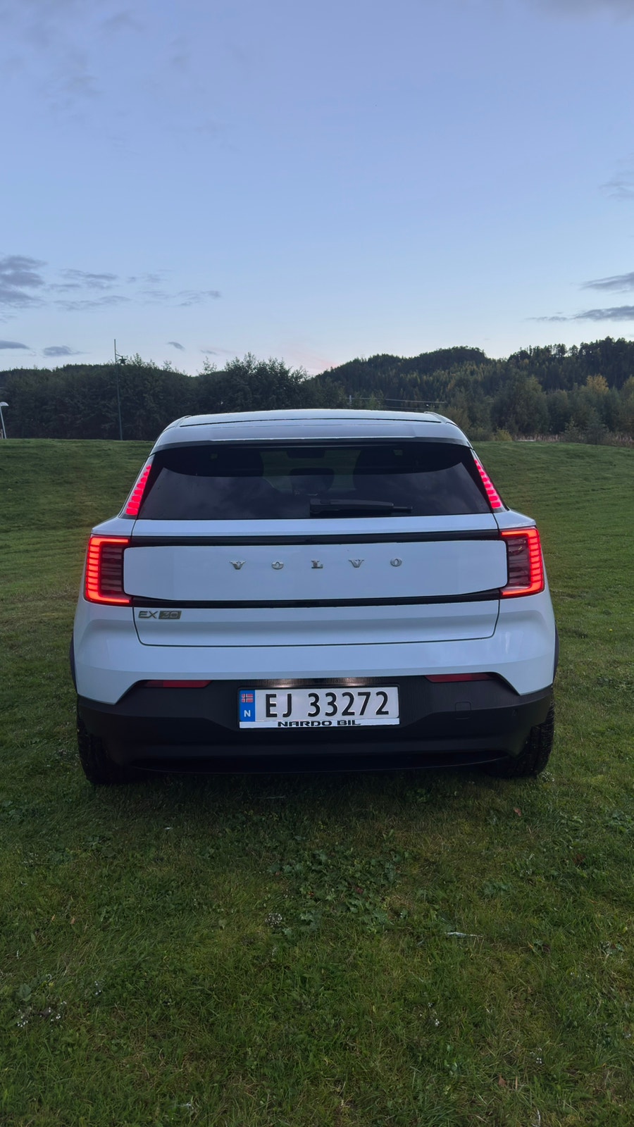 Volvo EX30 Single Motor Extended Range, 272hp, 2025