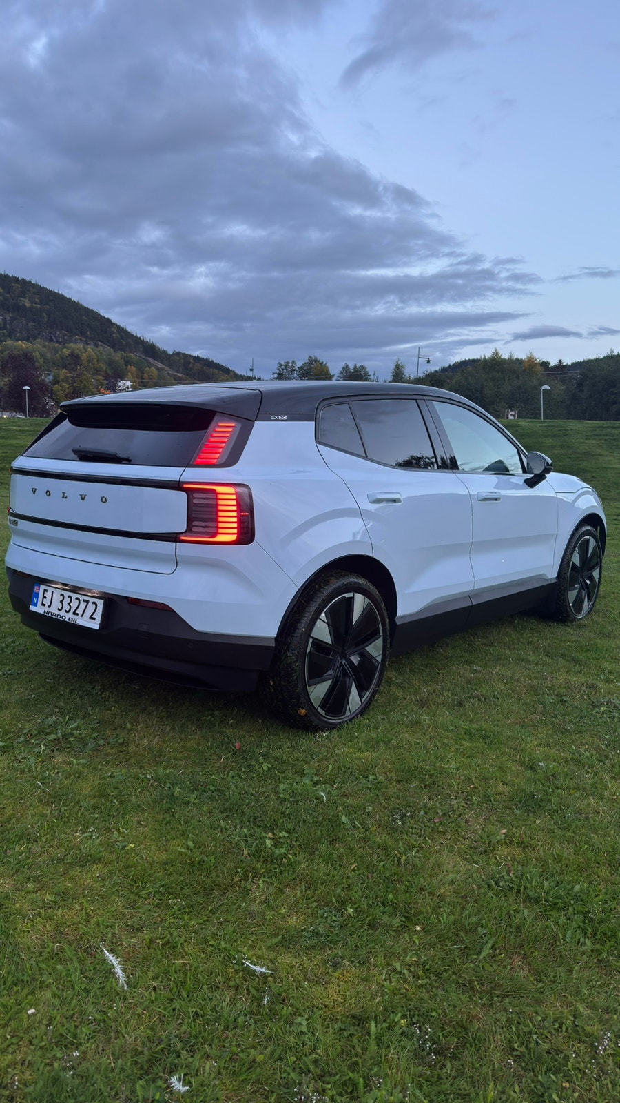 Volvo EX30 Single Motor Extended Range, 272hp, 2025