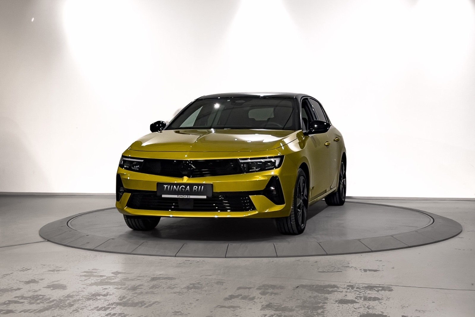 Opel Astra Electric, 156ps, 2024