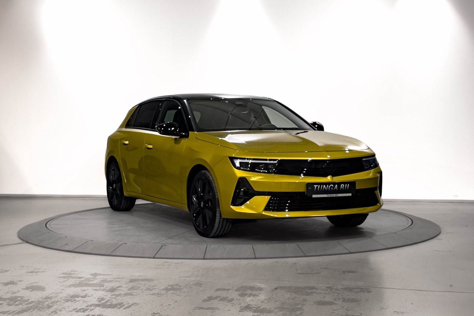 Opel Astra Electric, 156ps, 2024