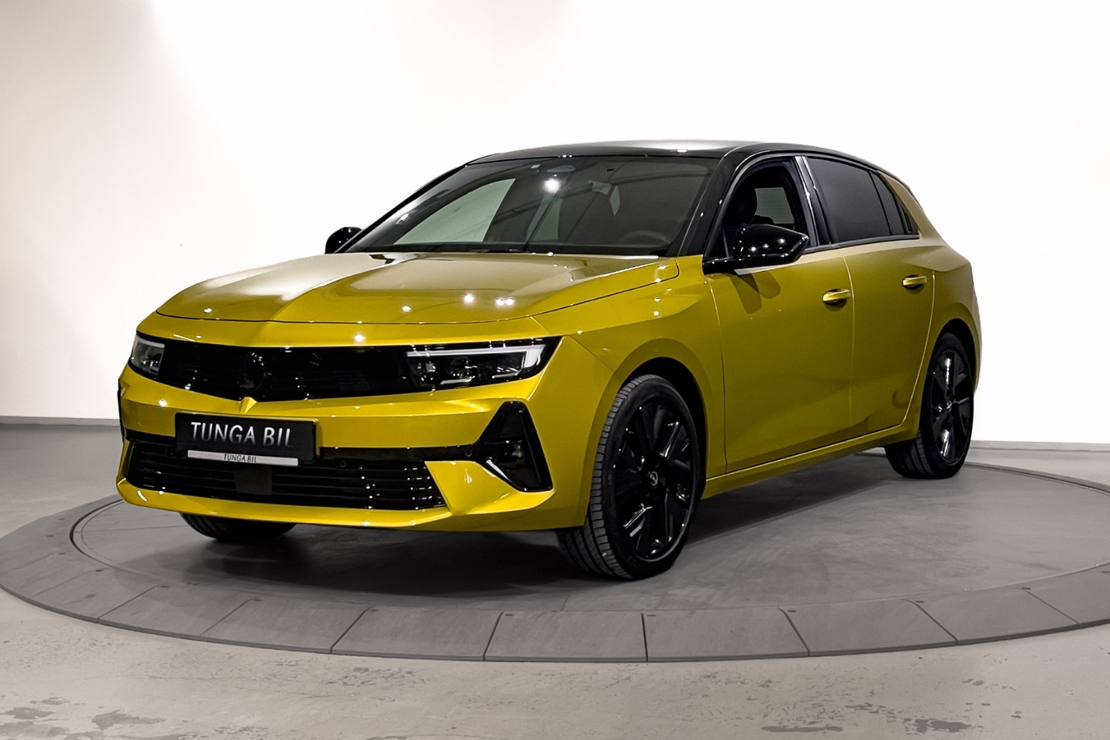 Opel Astra Electric, 156ps, 2024