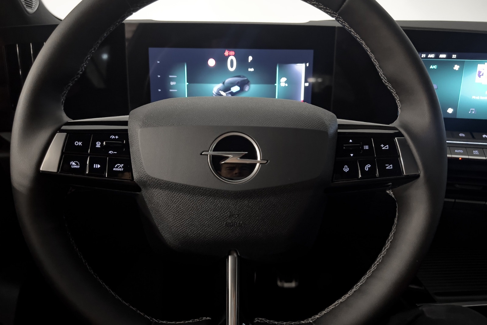 Opel Astra Electric, 156ps, 2024