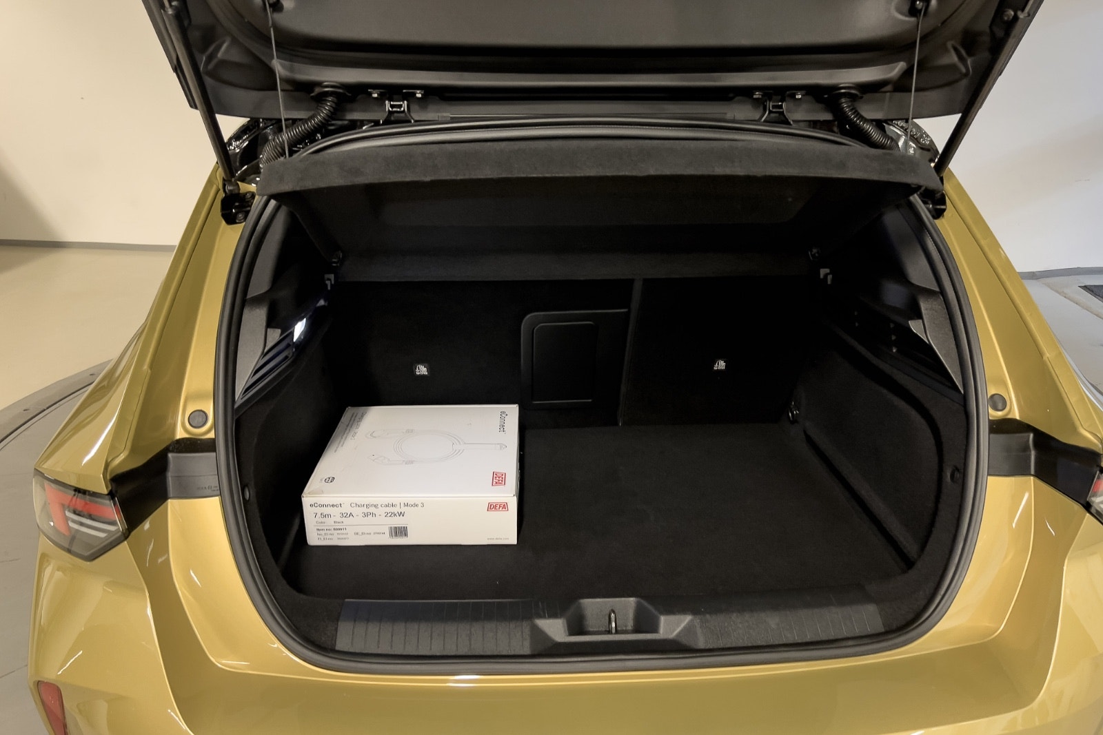 Opel Astra Electric, 156ps, 2024