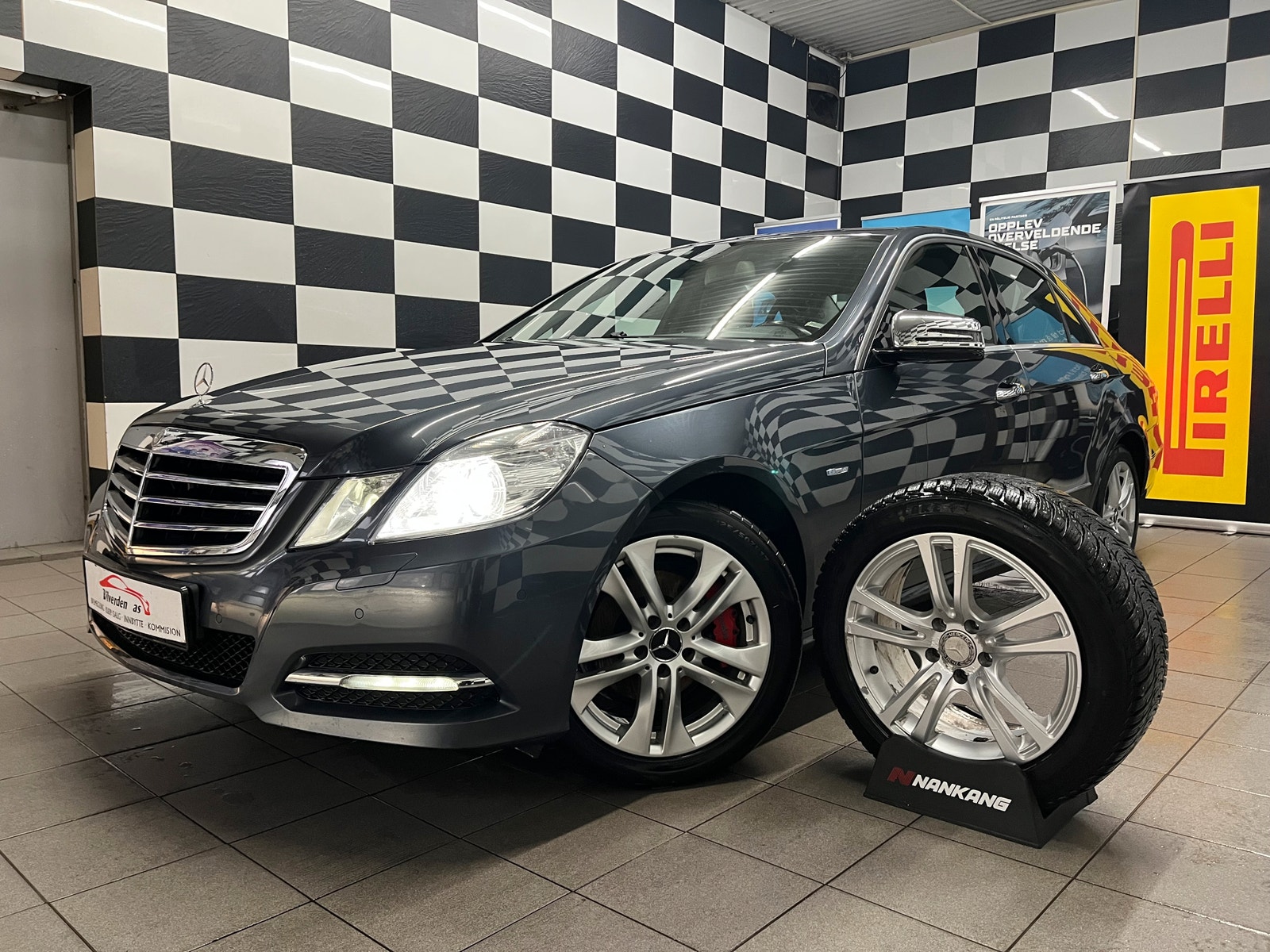 Mercedes-Benz E 220 CDI BlueEFFICIENCY 7G-Tronic Plus, 170hp, 2012