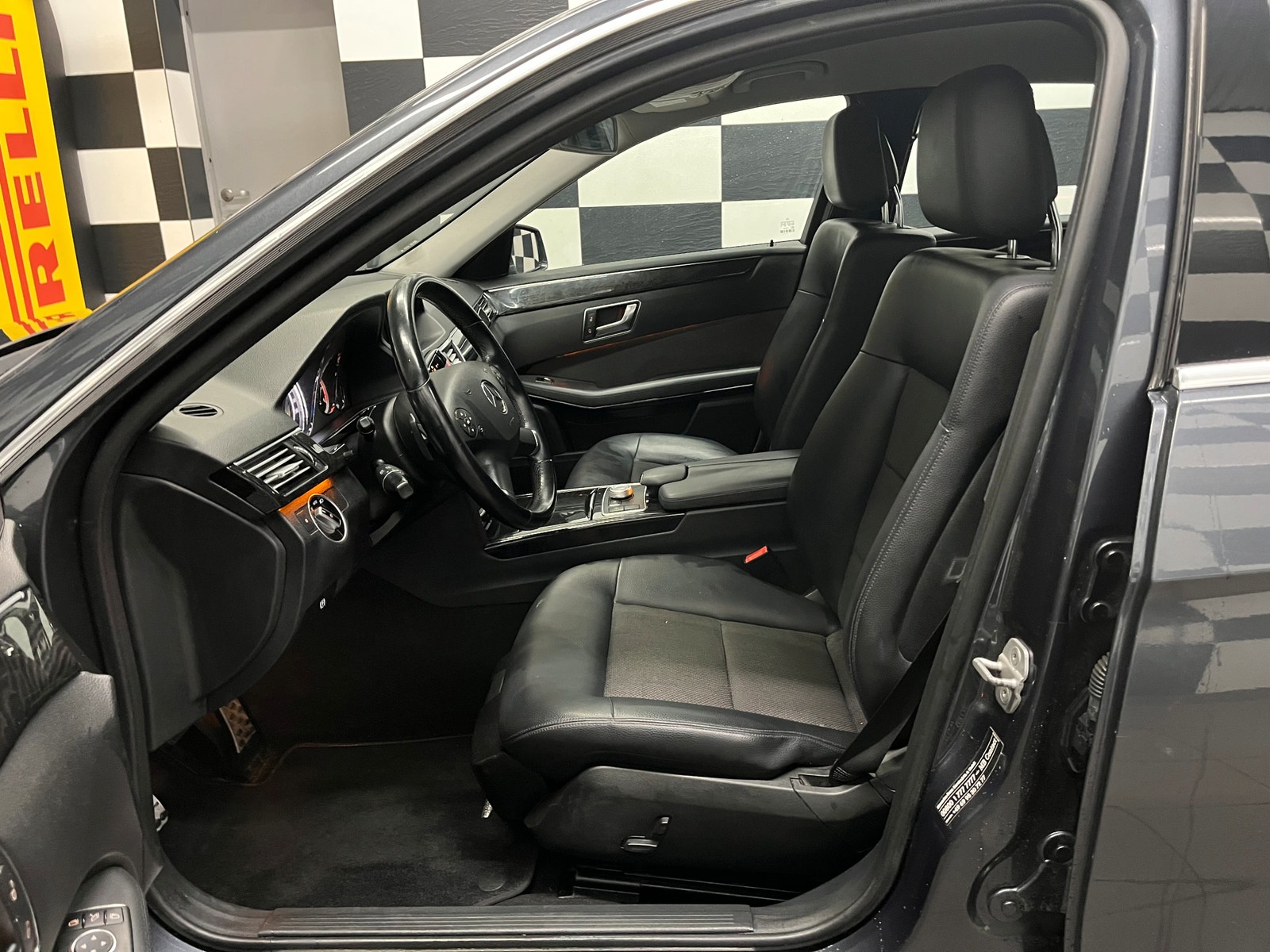 Mercedes-Benz E 220 CDI BlueEFFICIENCY 7G-Tronic Plus, 170hp, 2012