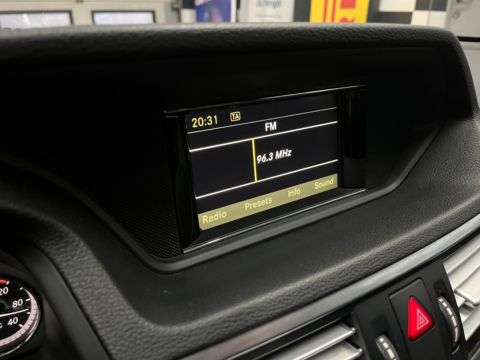 Mercedes-Benz E 220 CDI BlueEFFICIENCY 7G-Tronic Plus, 170hp, 2012
